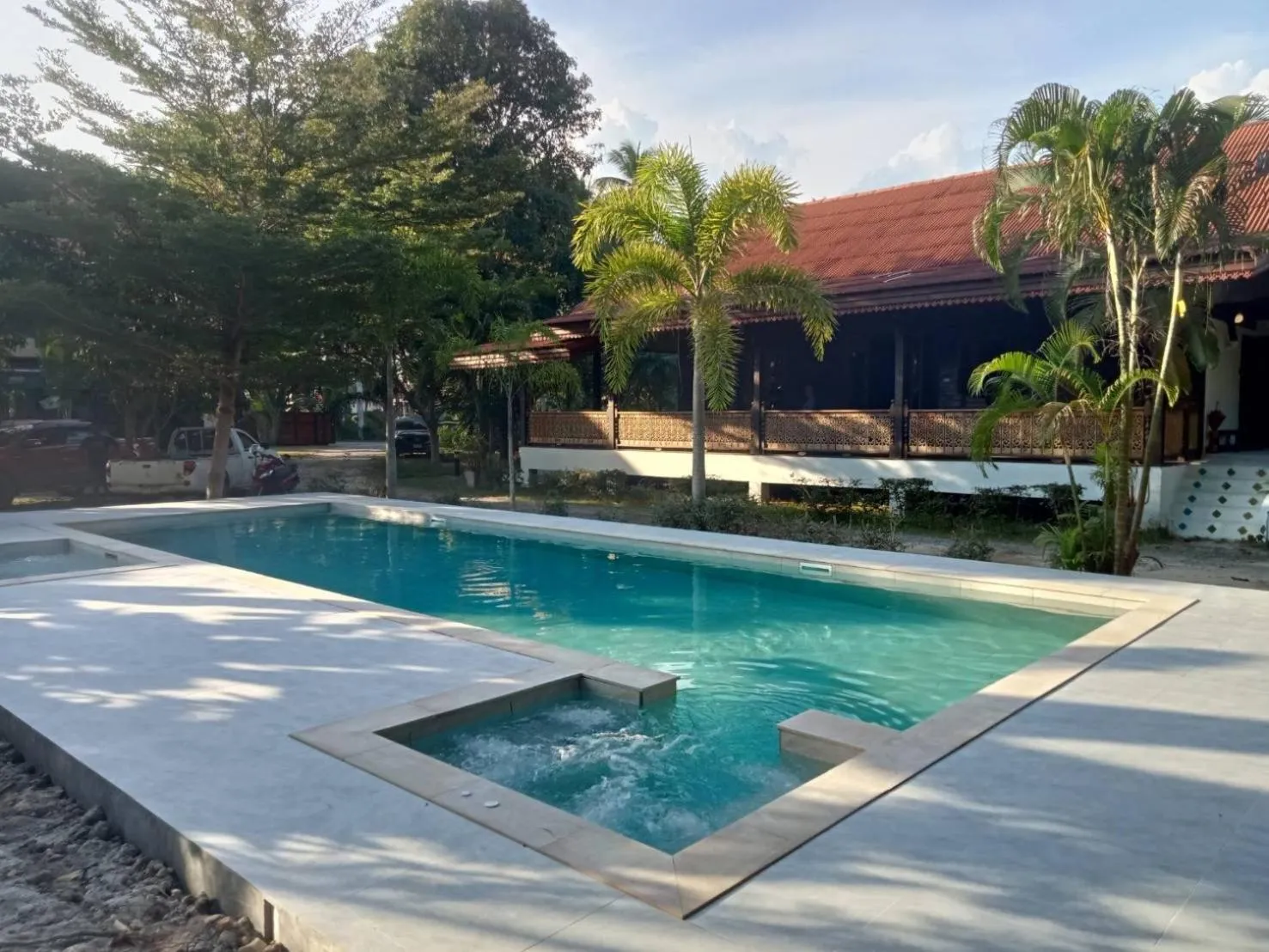 Swimming pool in Baan Nana Villa