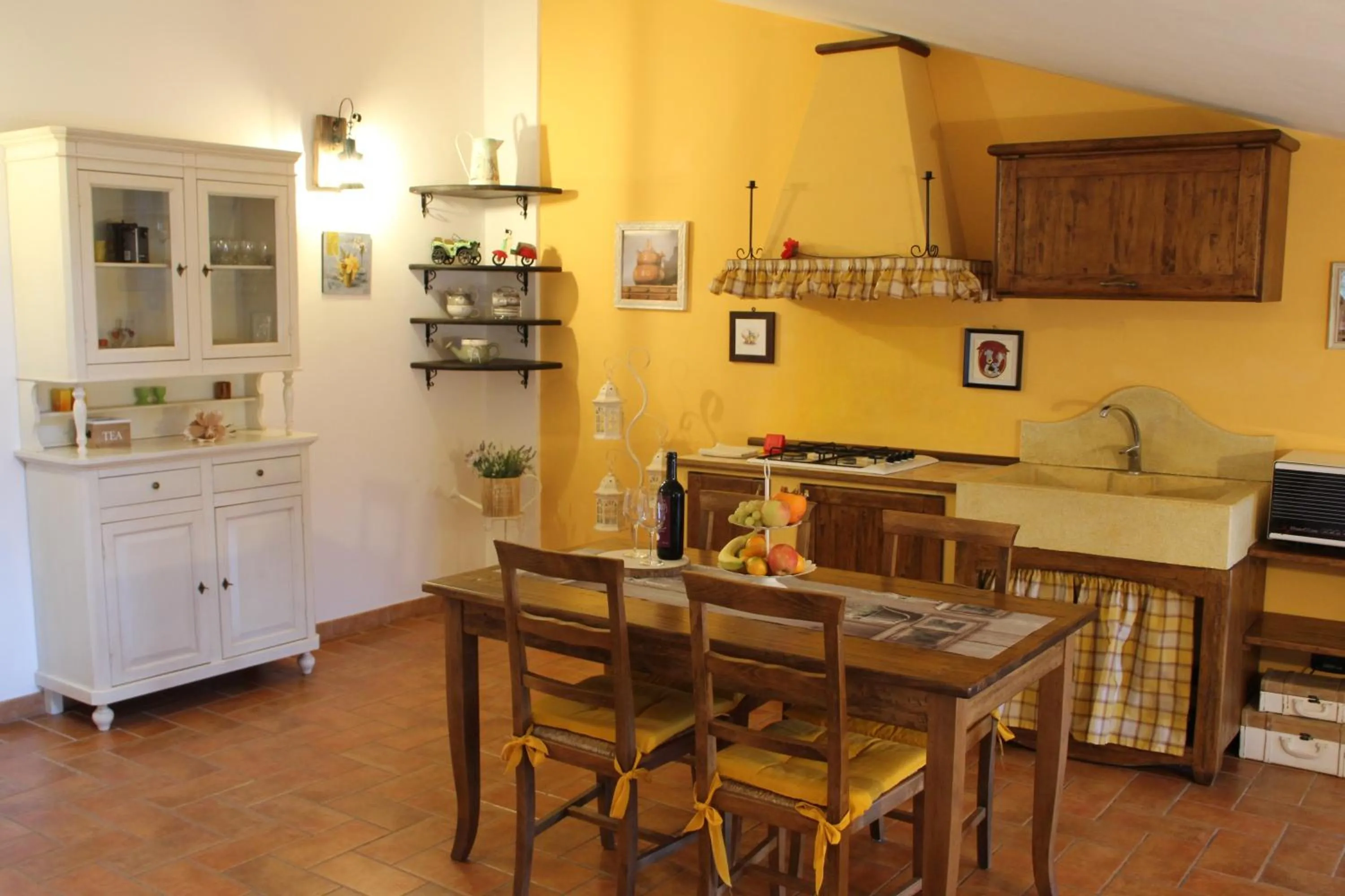 Kitchen or kitchenette in Casa di Sasso