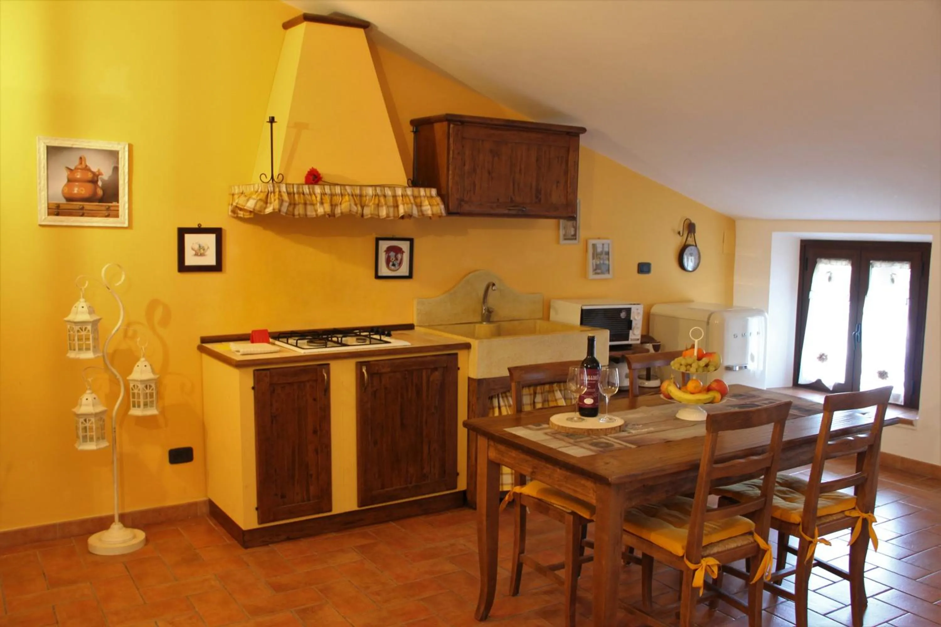 Kitchen or kitchenette in Casa di Sasso