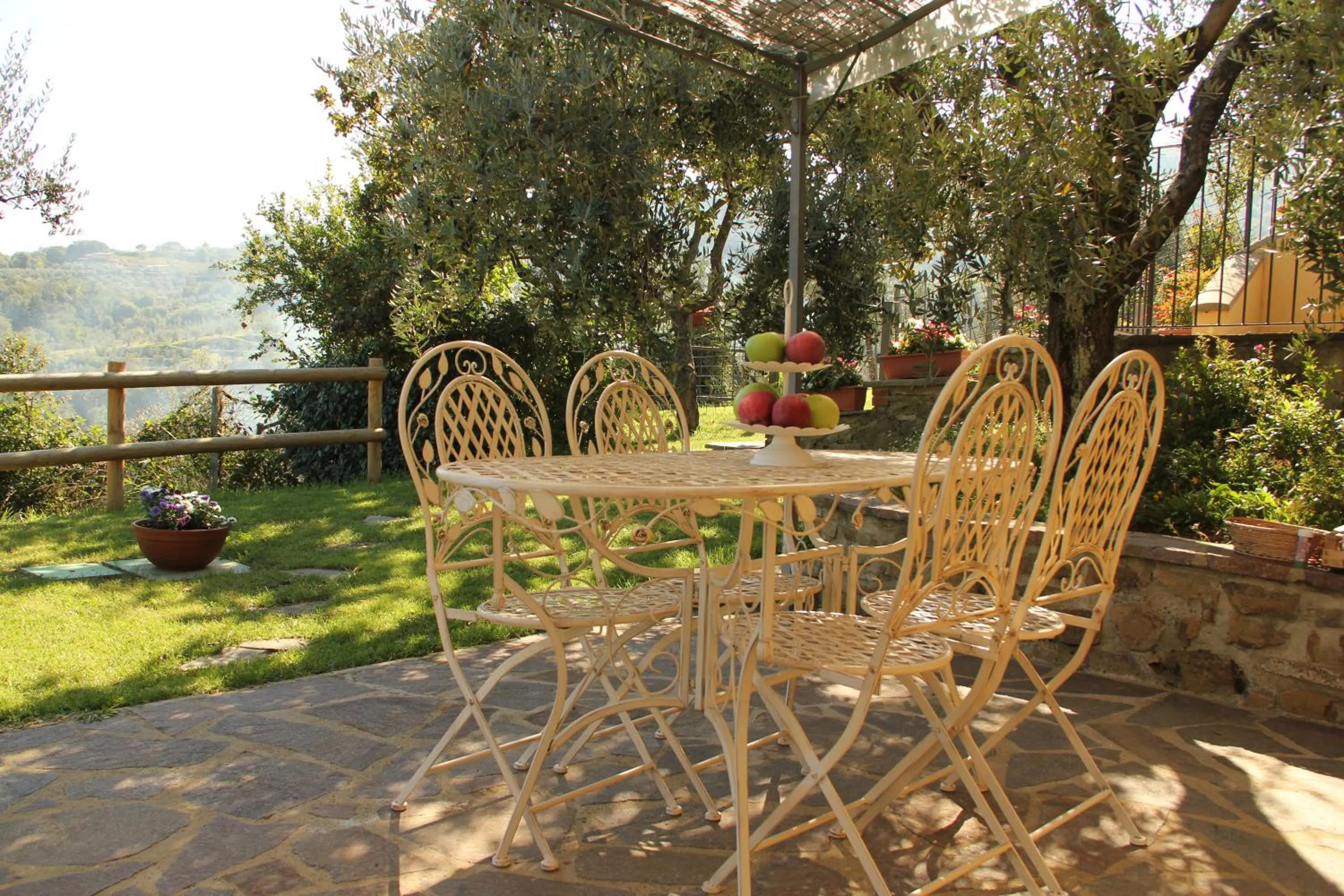 Patio in Casa di Sasso