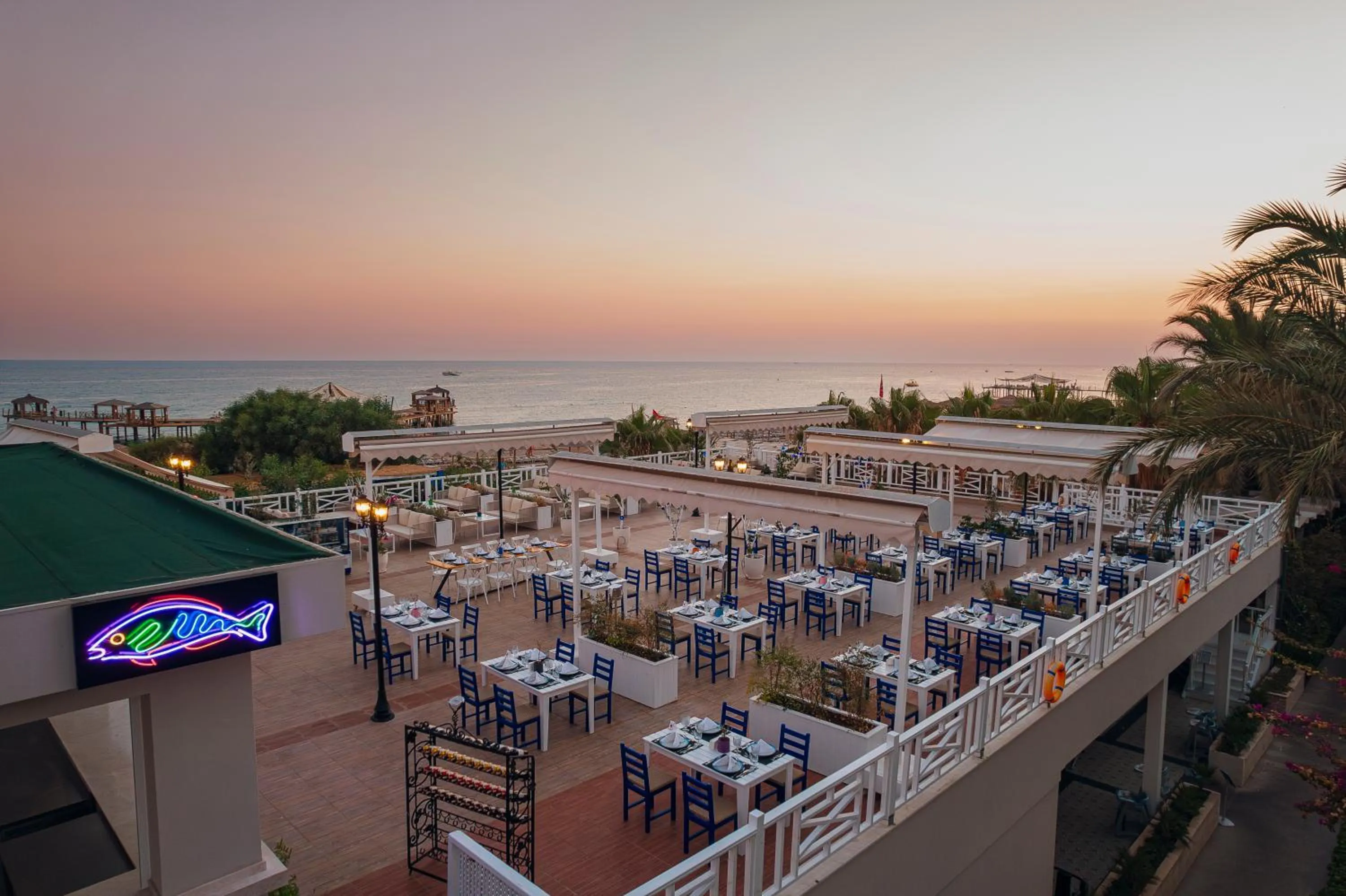 Restaurant/places to eat in Selectum Family Comfort Side