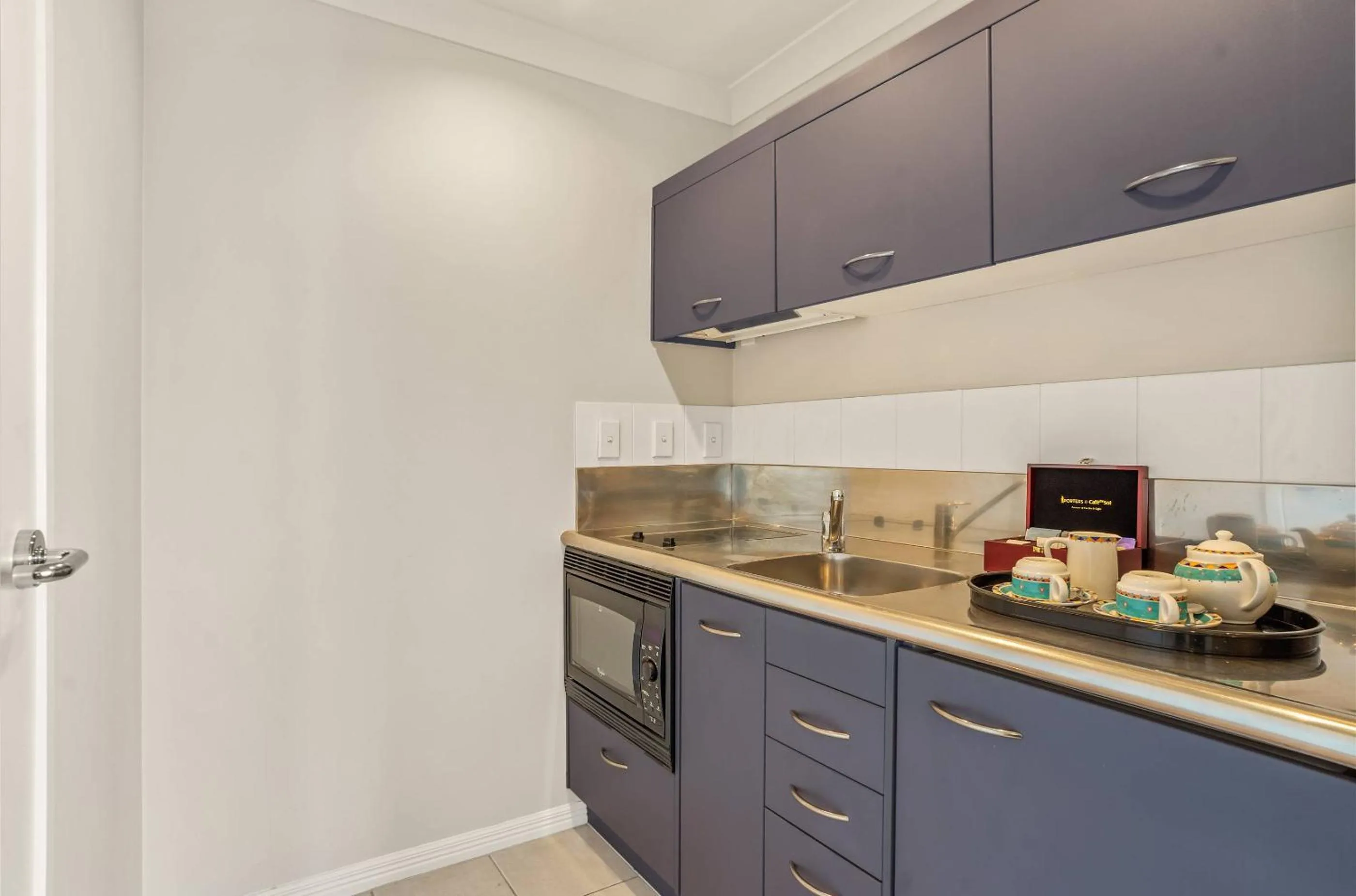Kitchen or kitchenette in Parkside Hotel & Apartments