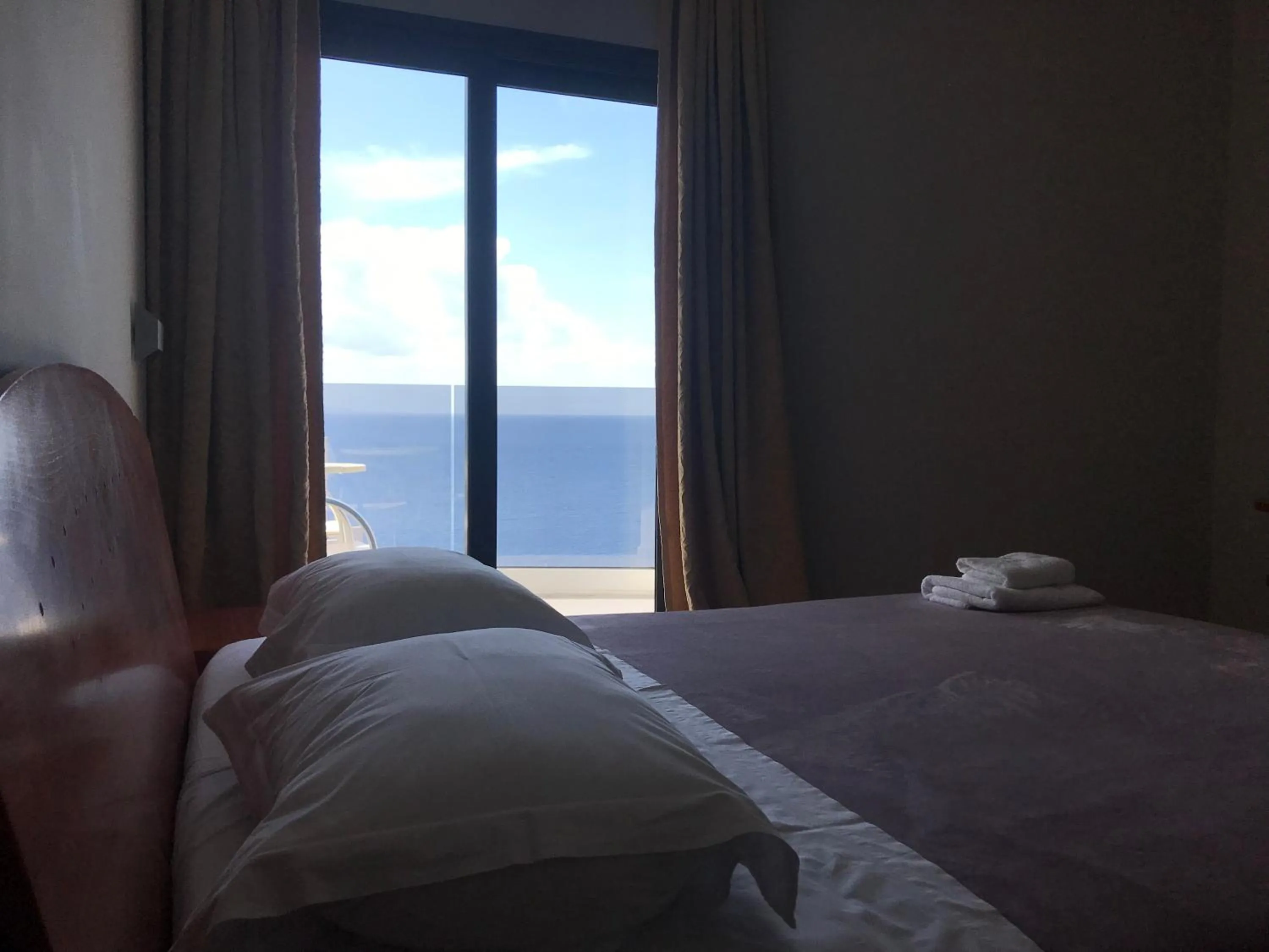 Bedroom, Bed in Hotel Saranda International