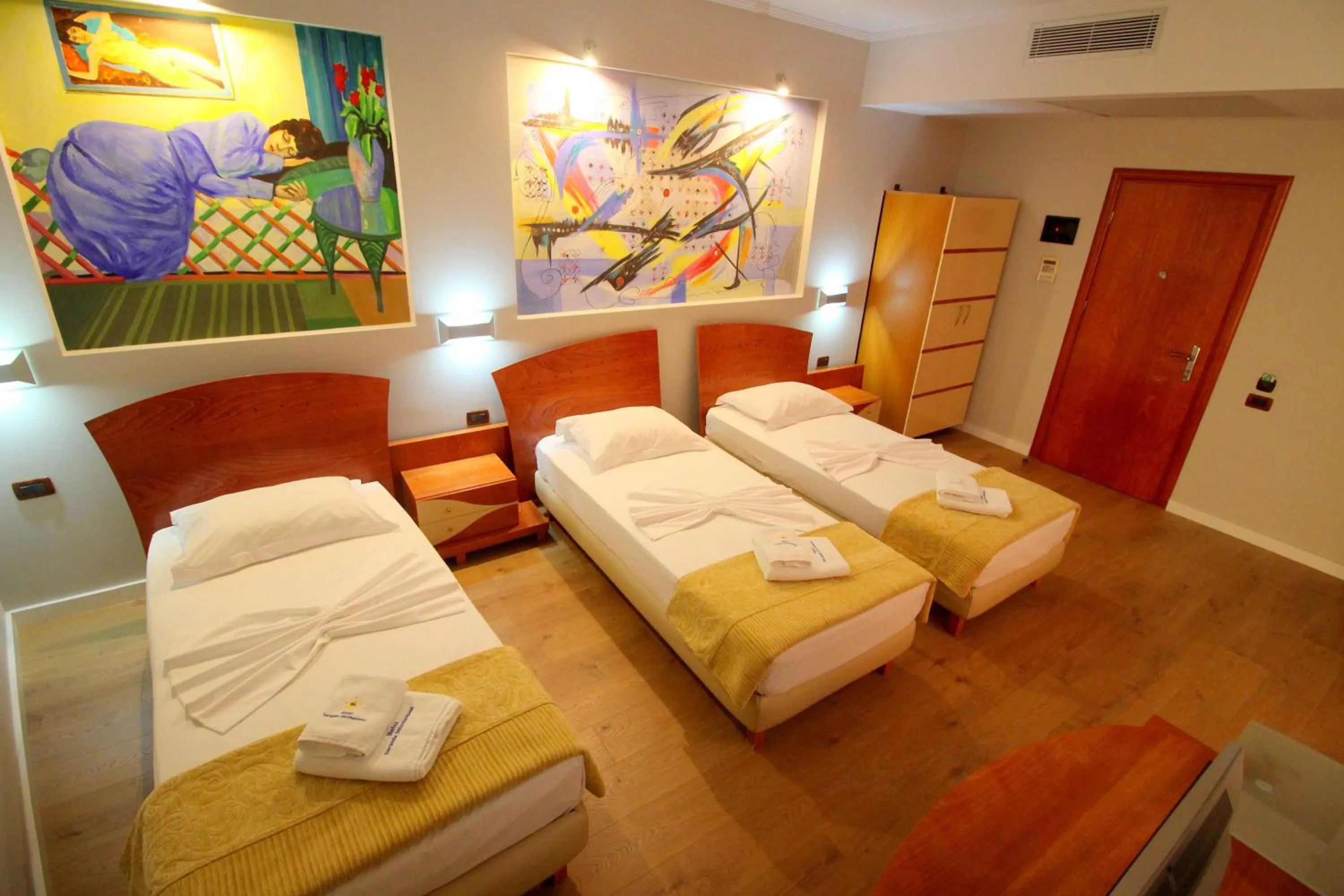 Bed in Hotel Saranda International