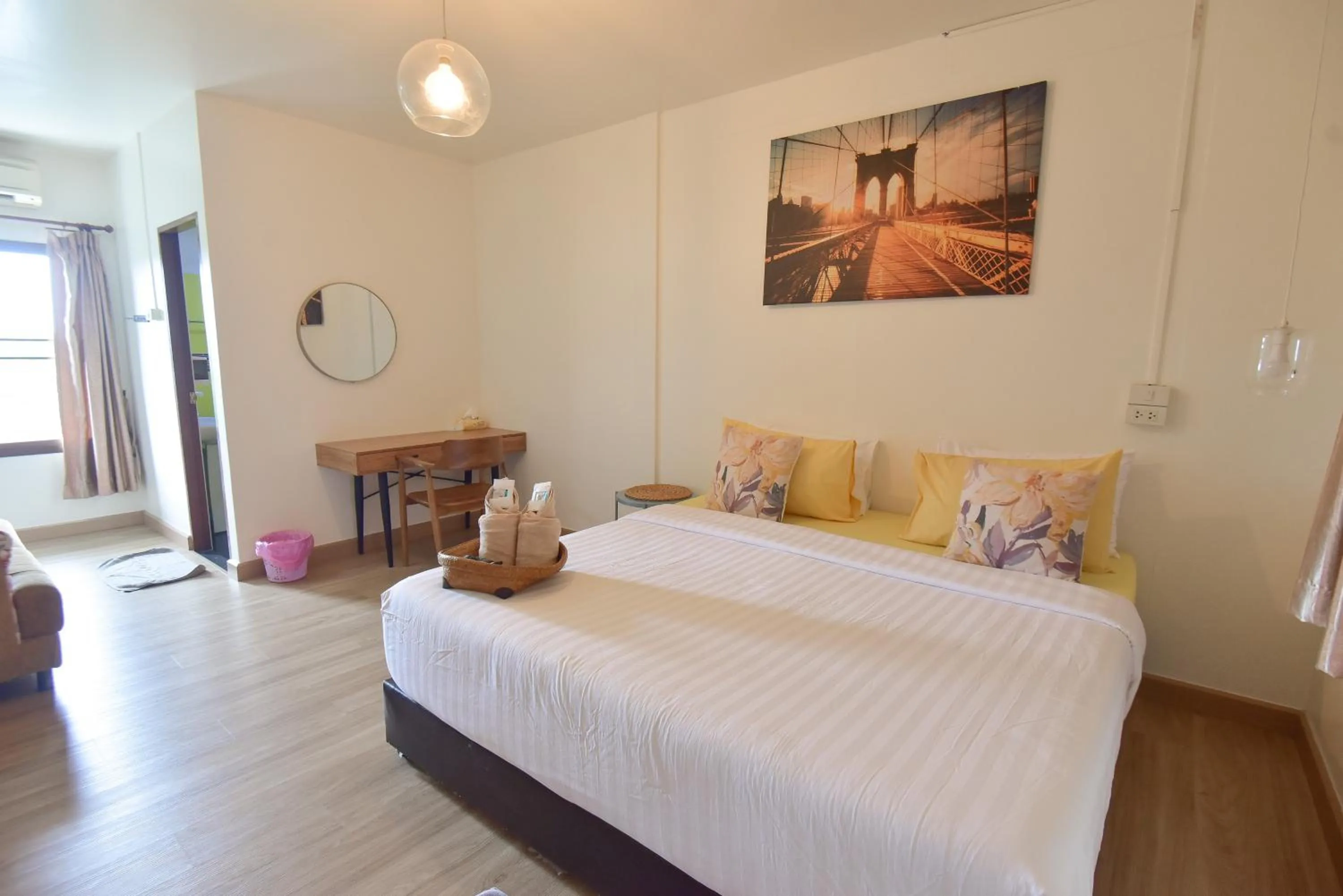 Photo of the whole room, Bed in P.U. Inn Resort