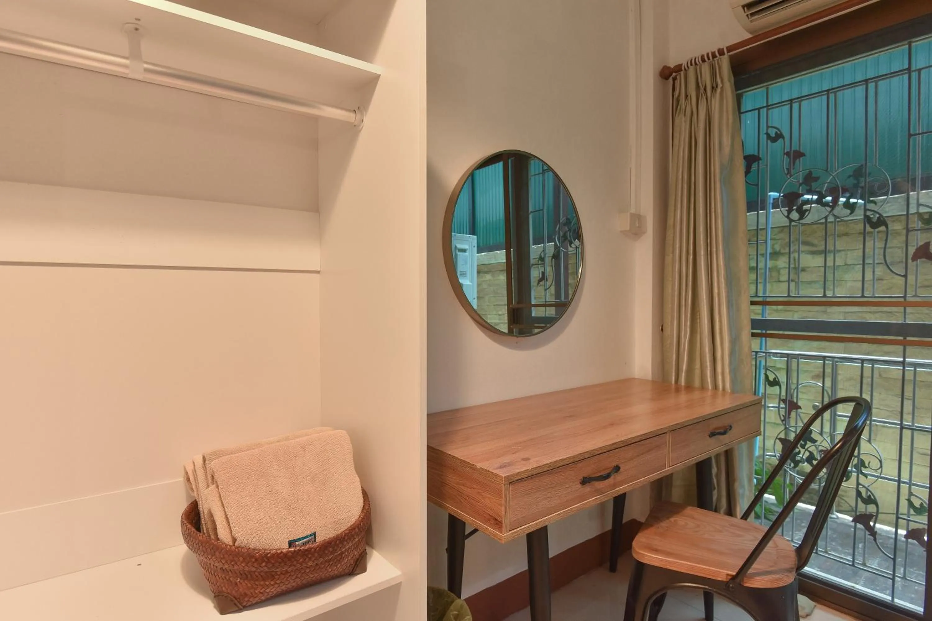 wardrobe in P.U. Inn Resort