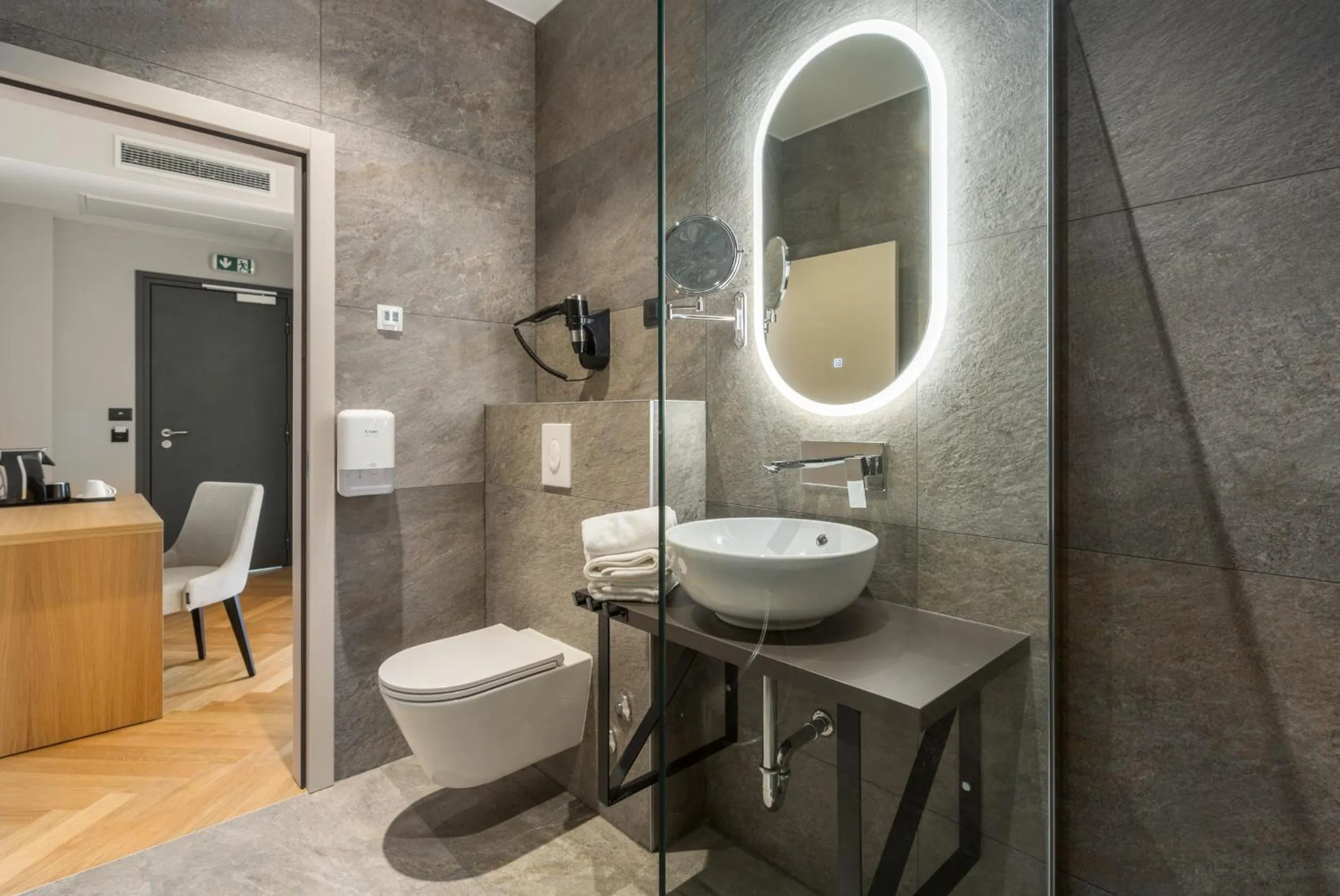 Shower in Hotel Squero