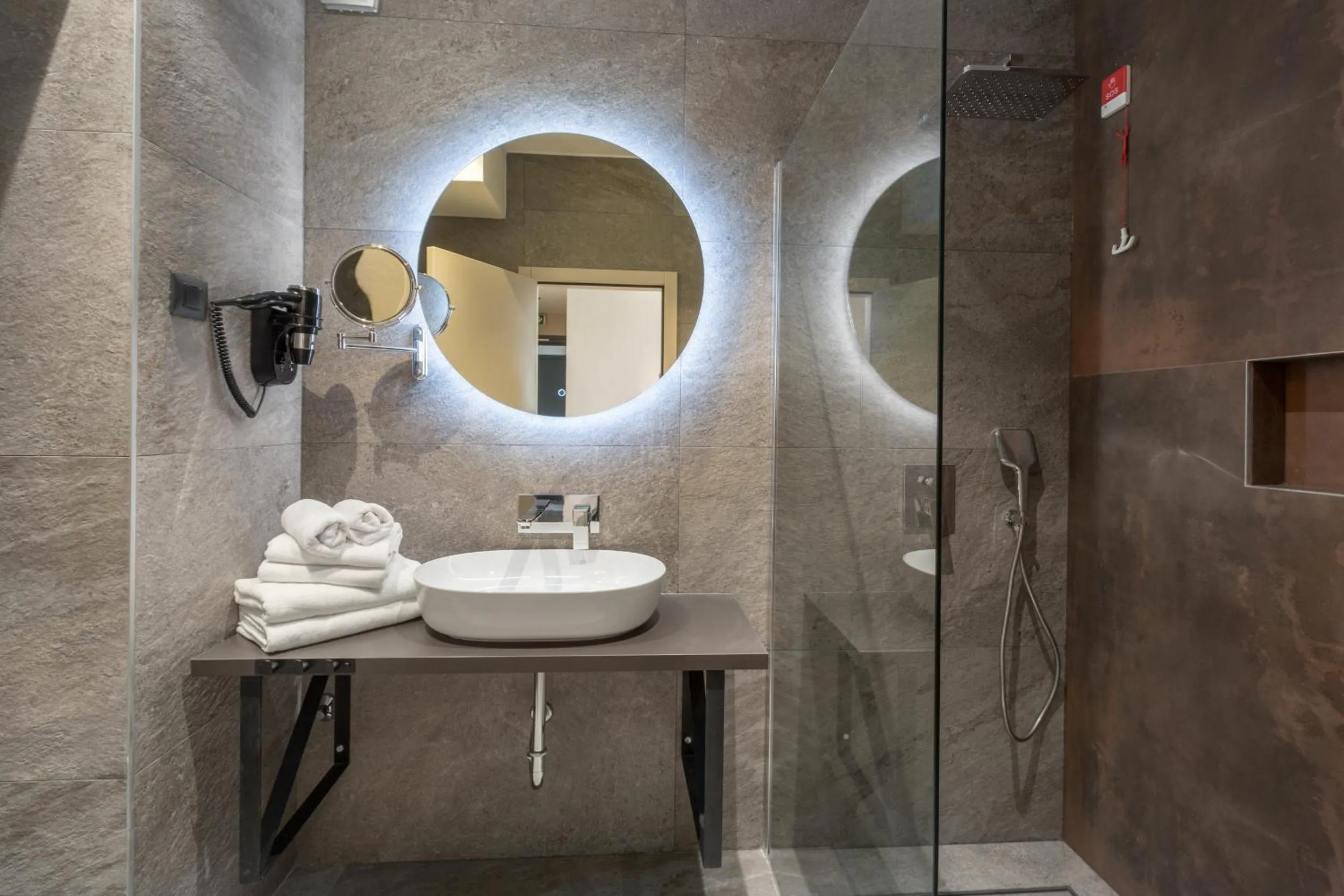 Shower in Hotel Squero