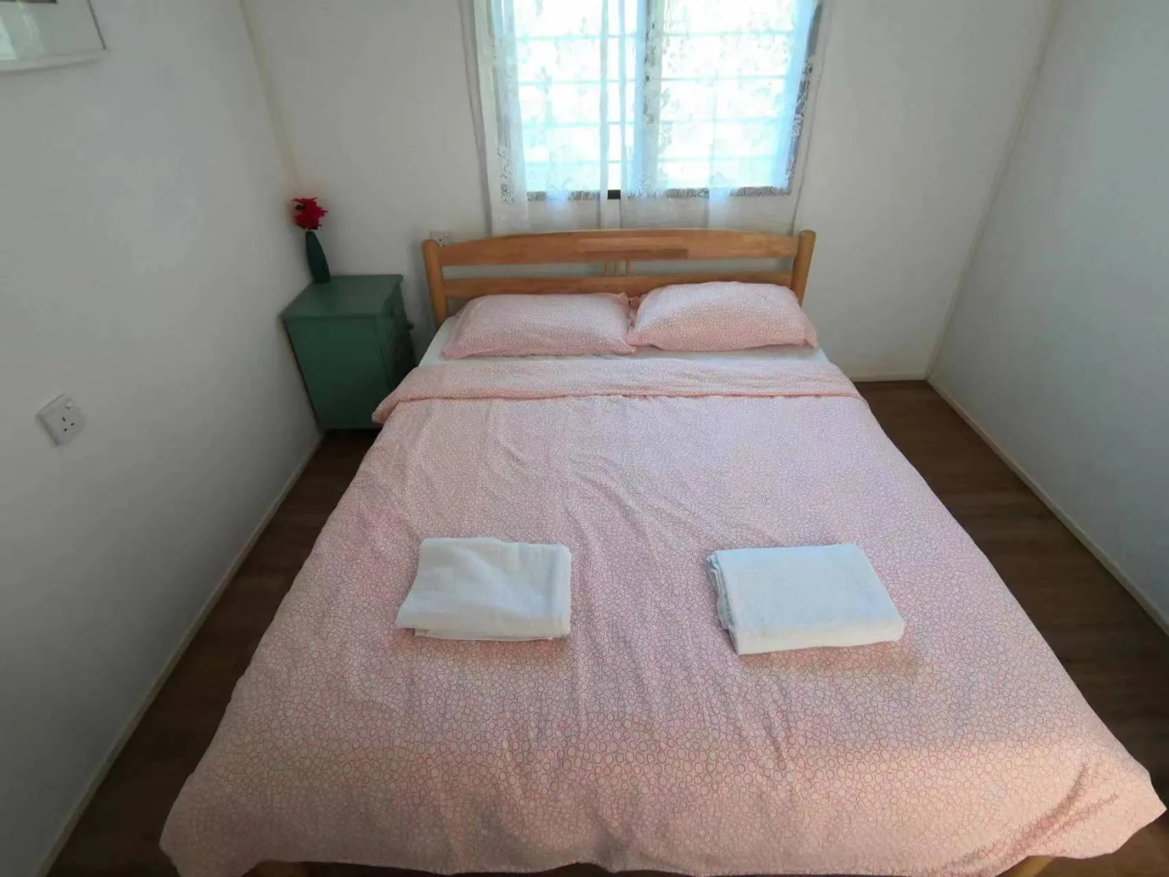 Bedroom, Bed in Moonriver Lodge