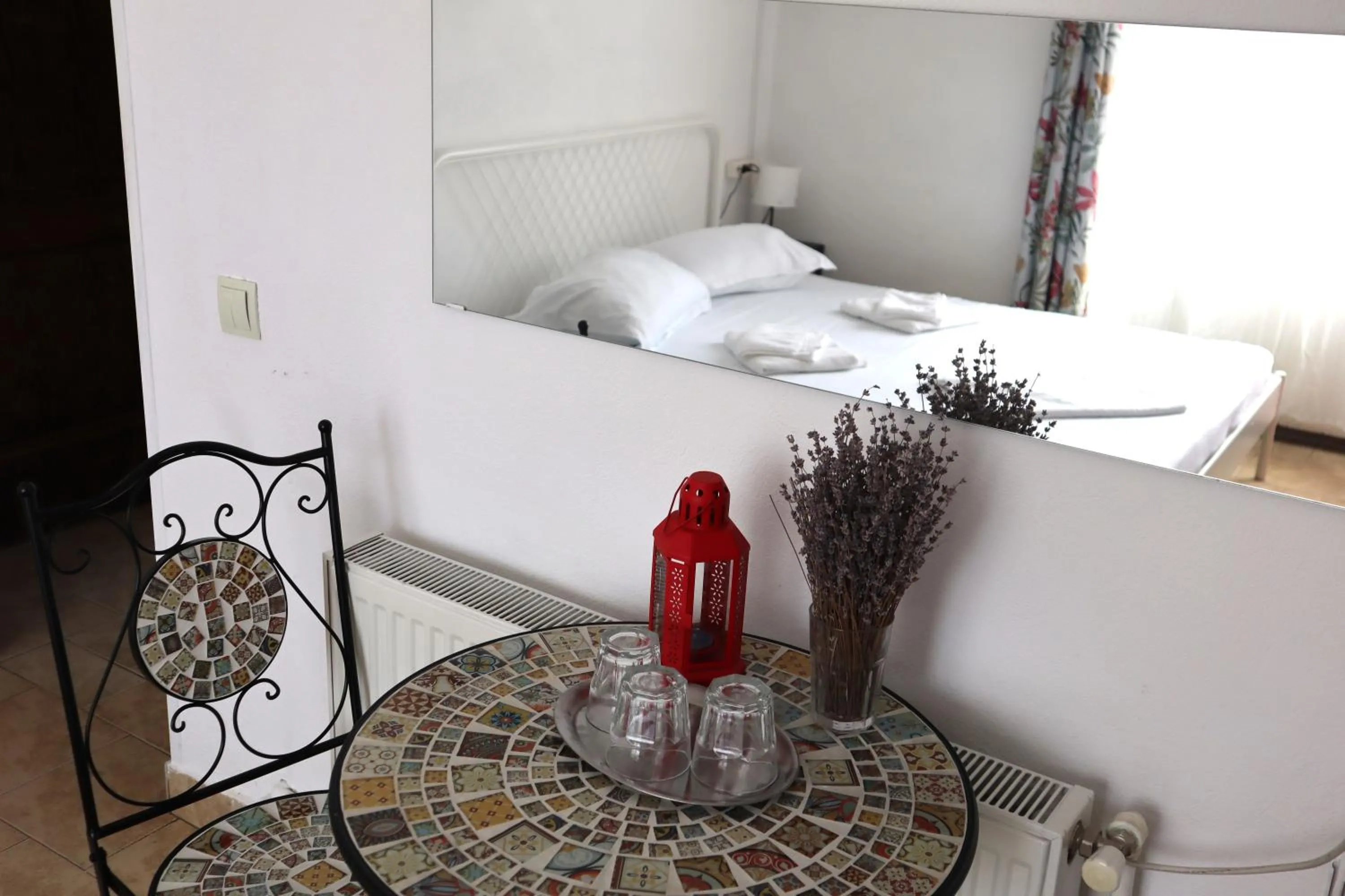 Photo of the whole room, Bed in Taxi Hostel