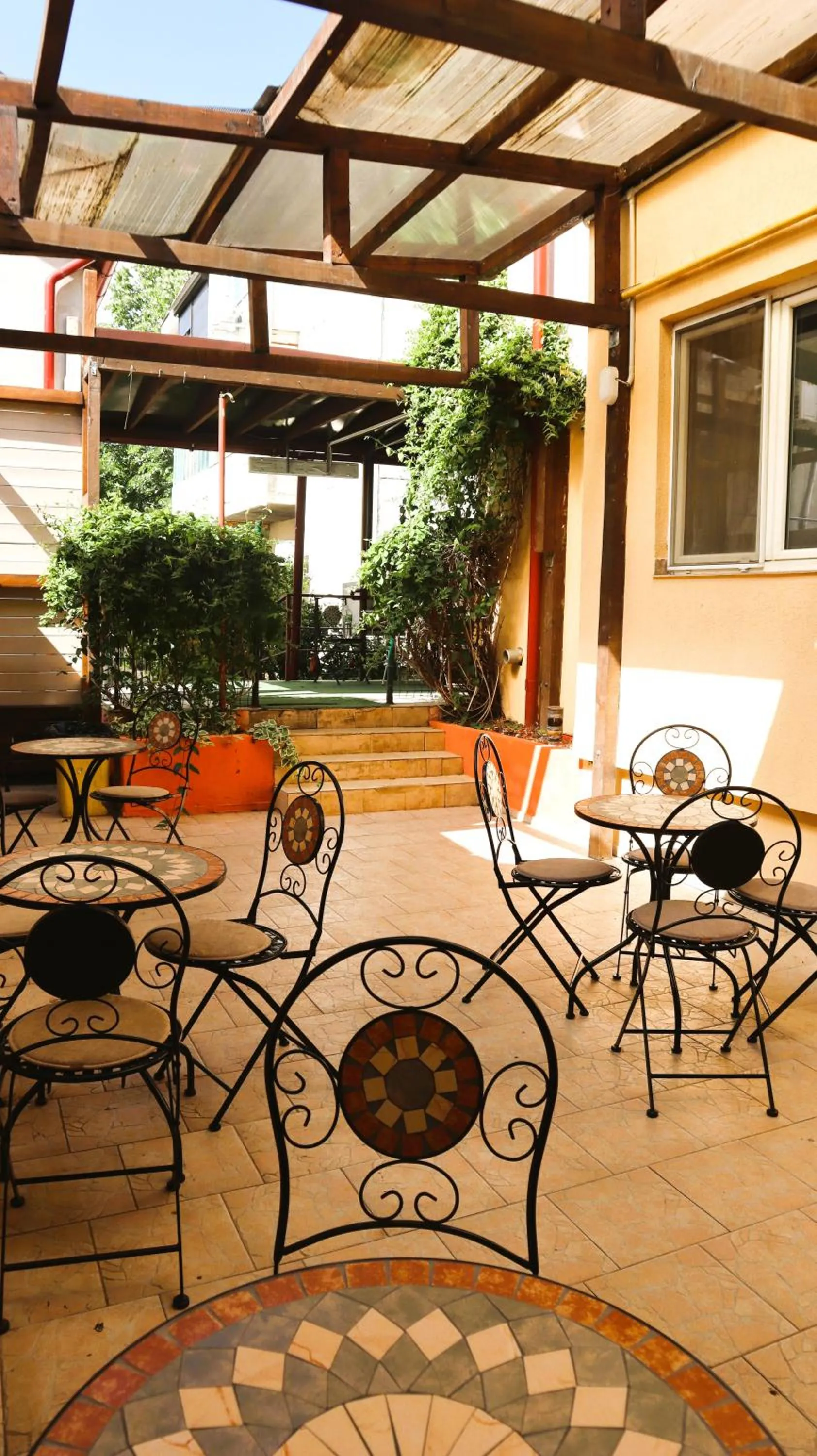 Balcony/Terrace in Taxi Hostel