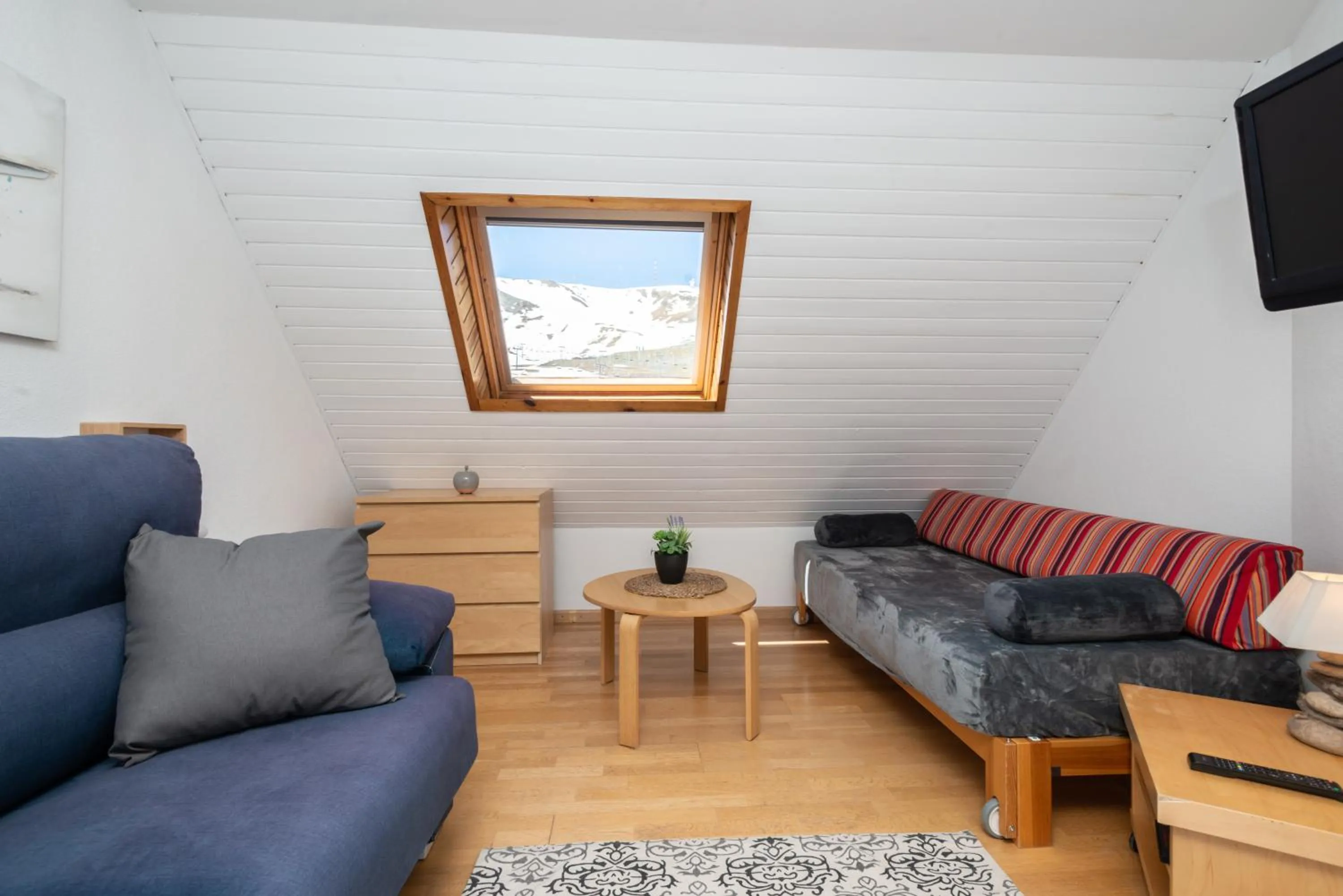 Apartamentos Pie de Pistas MIKKA