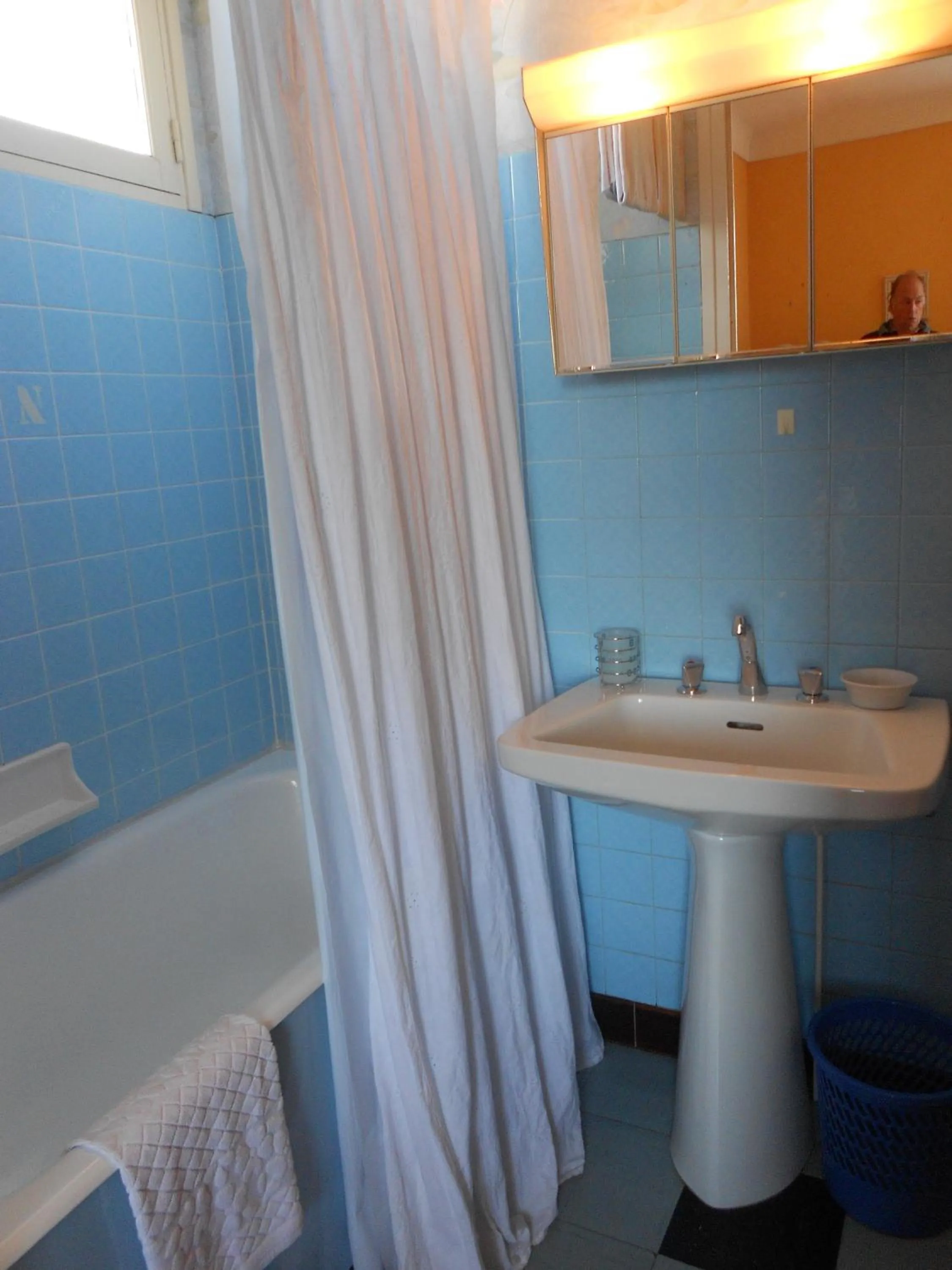 Bathroom in Hôtel Camou