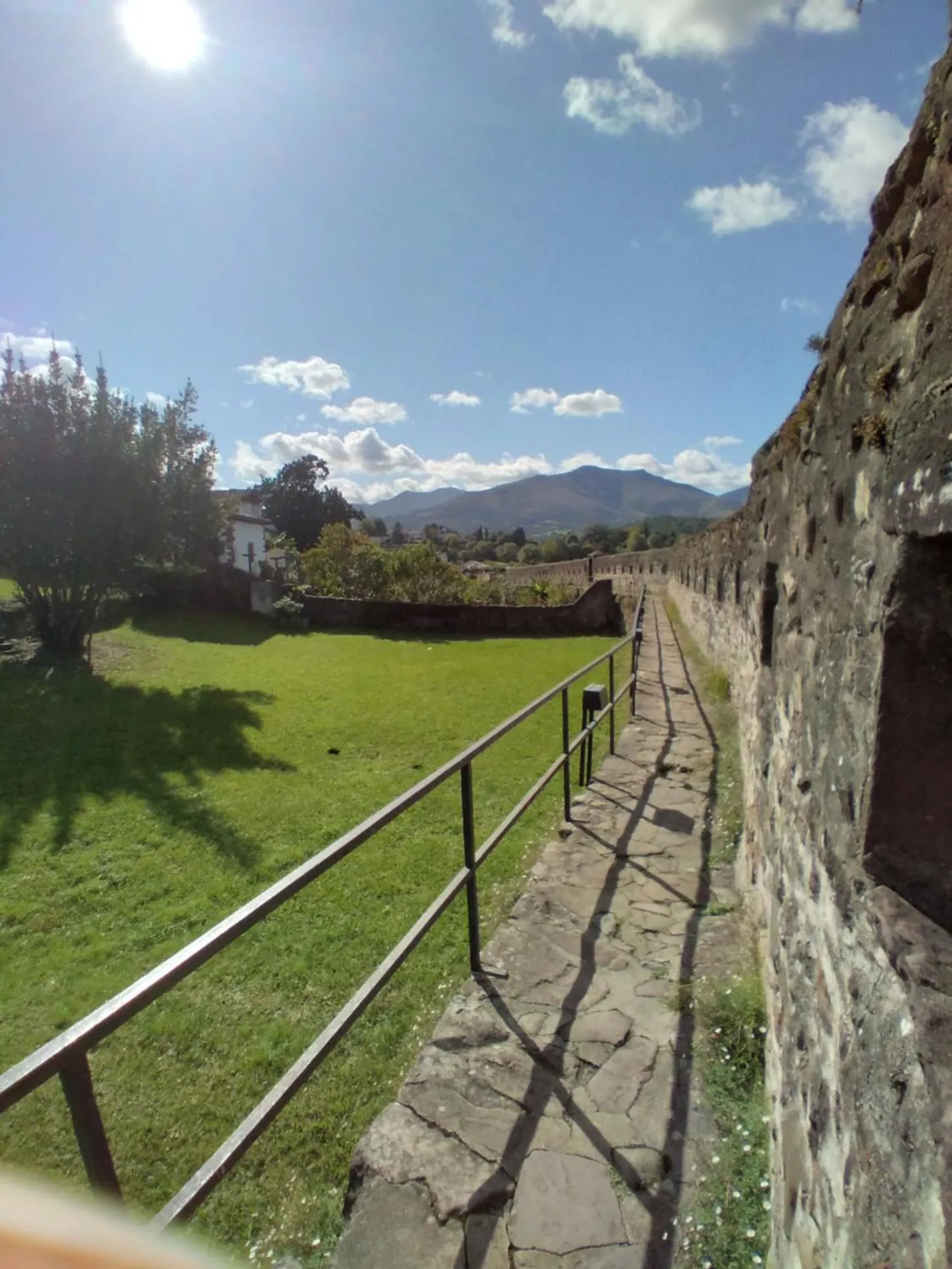 Hiking in Hôtel Camou