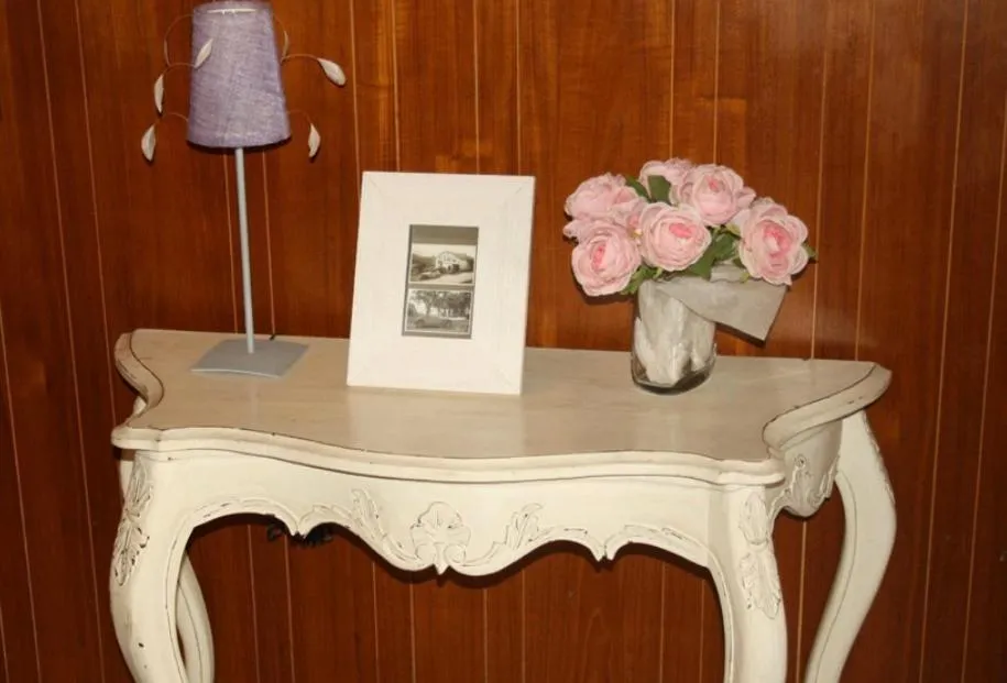 Decorative detail in Hôtel Camou