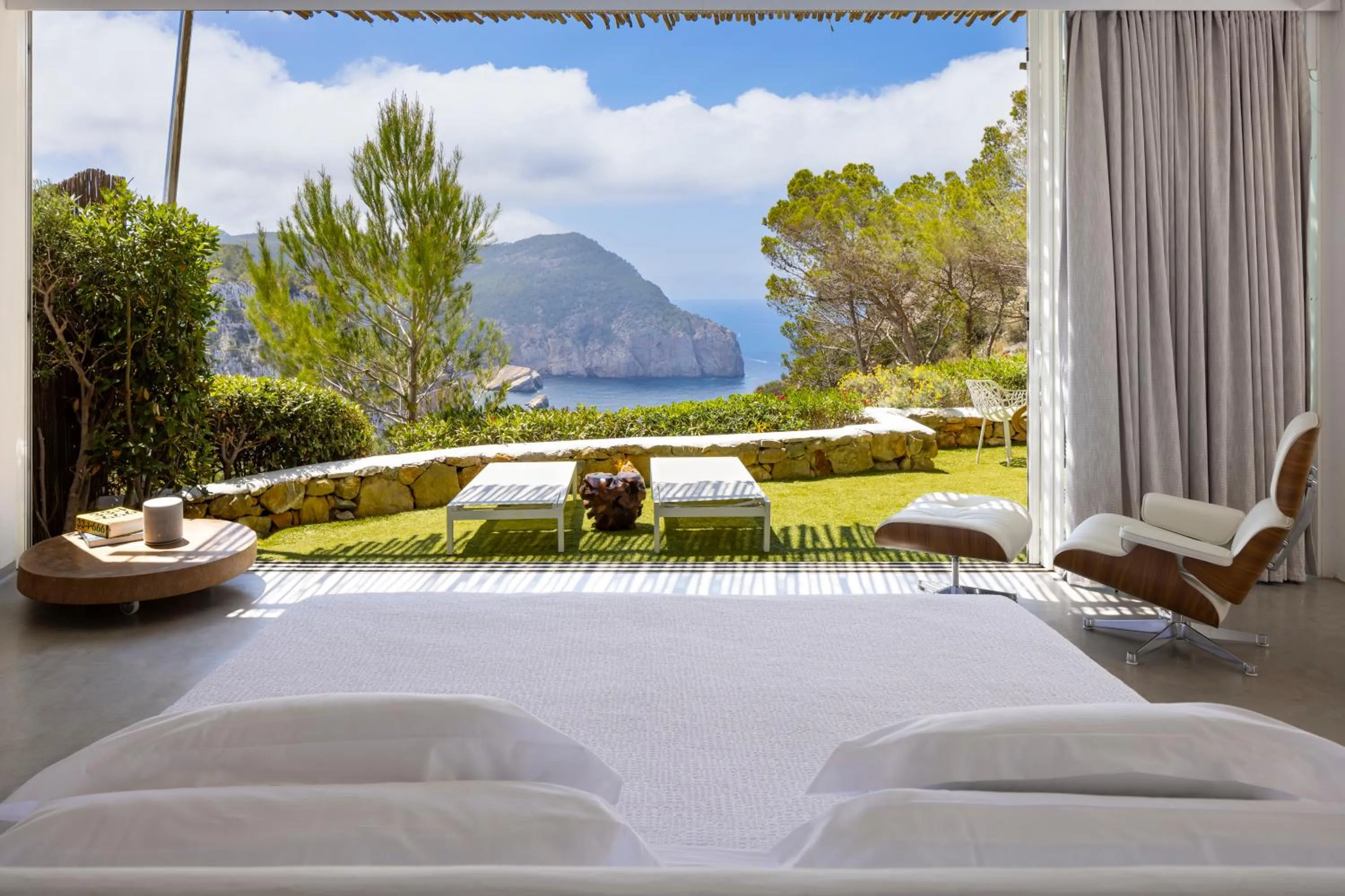 Natural landscape, Bed in Hacienda Na Xamena, Ibiza