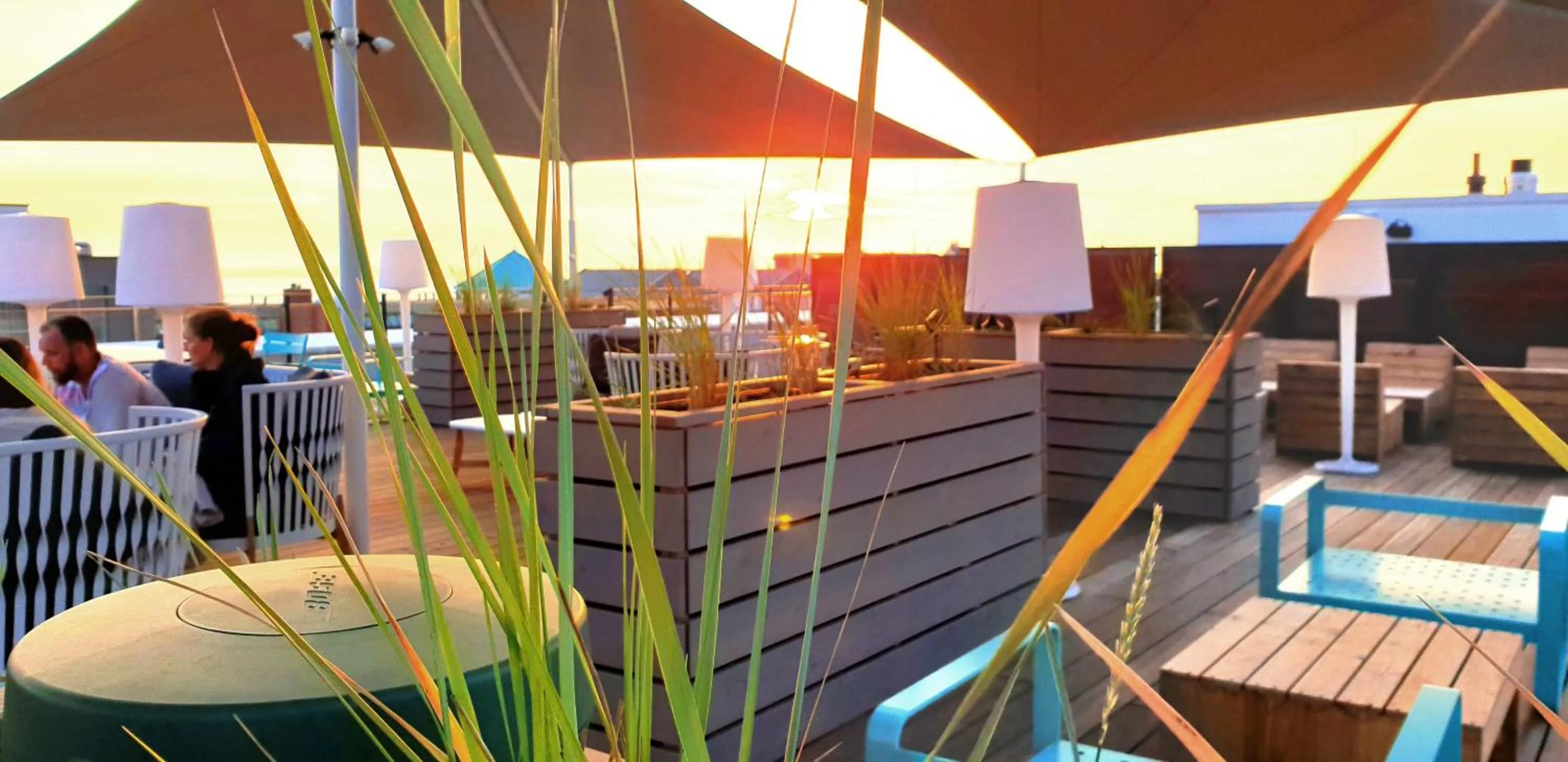 Balcony/Terrace in New Wave