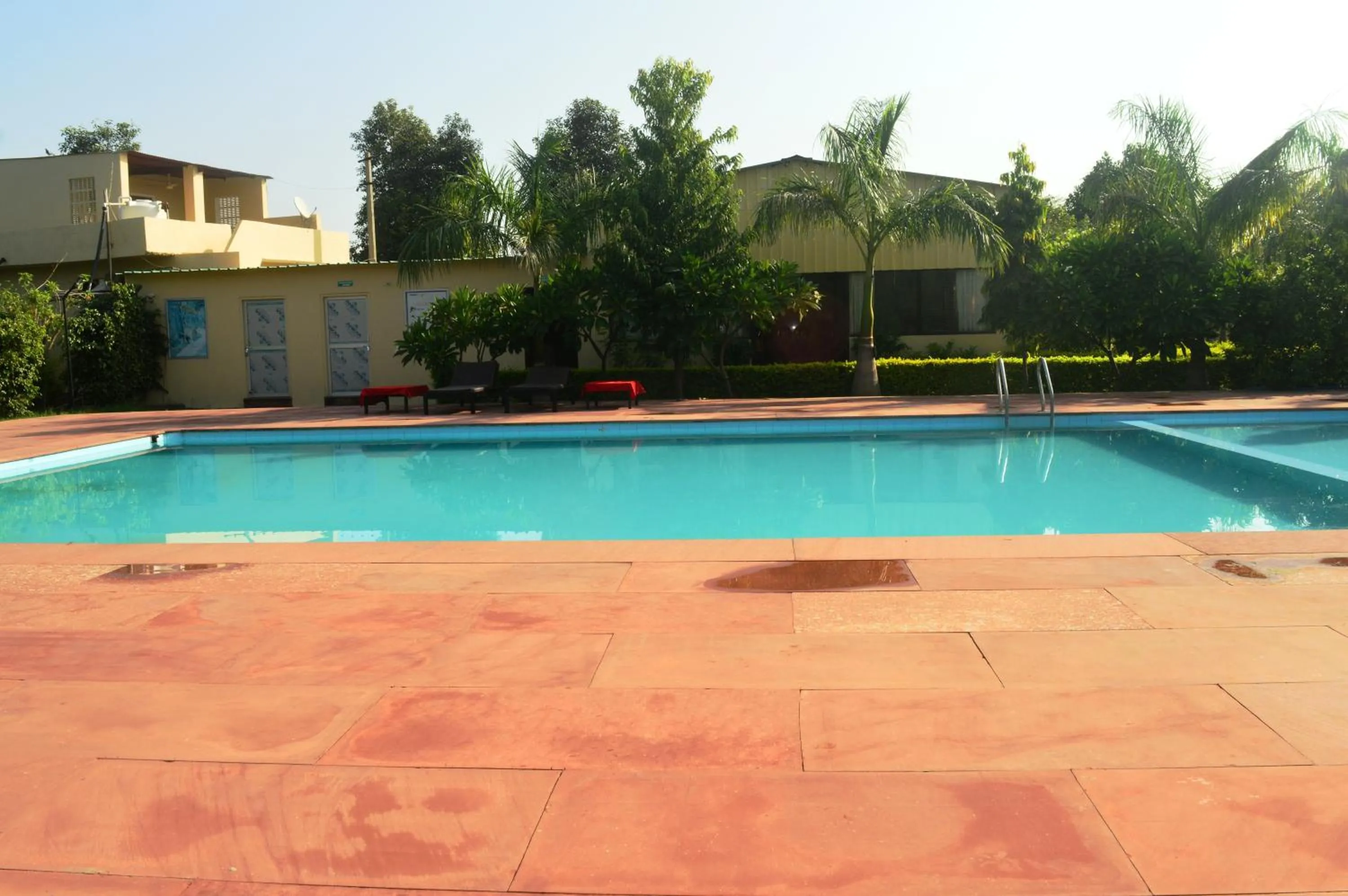 Restaurant/places to eat in Motibagh Resort