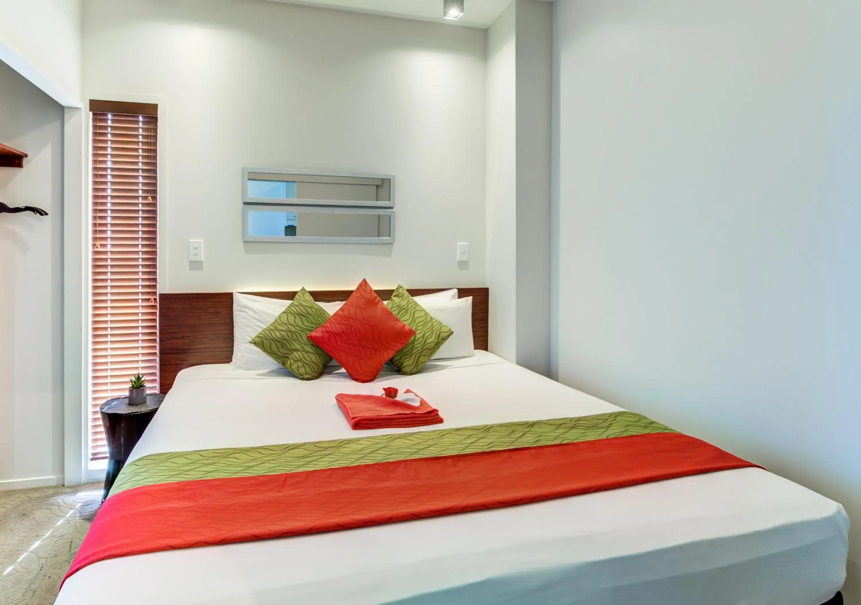 Two-Bedroom Apartment in VR Auckland City Two-Bedroom Apartment in VR Auckland City