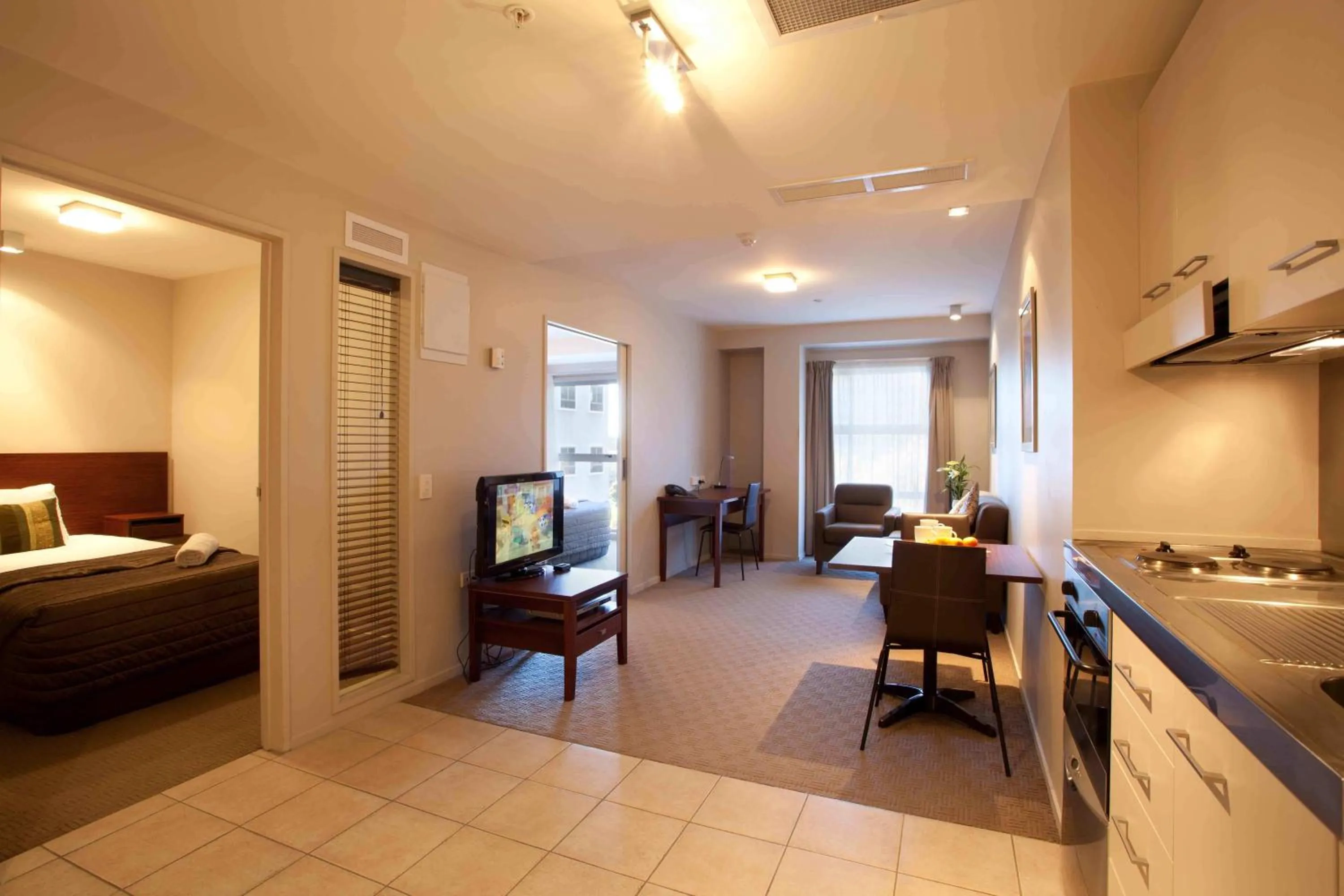 Facade/entrance, Bed in VR Auckland City