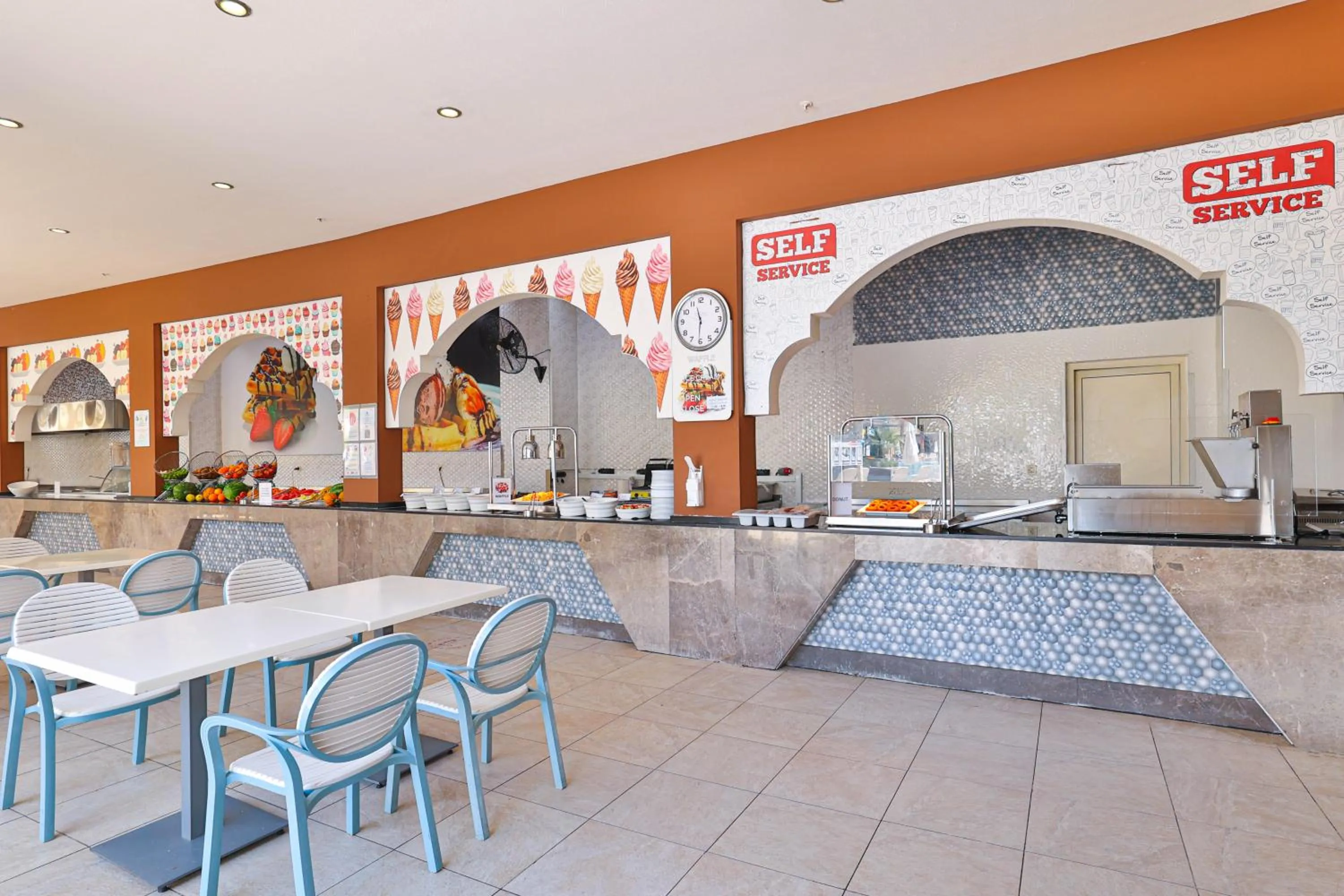 Restaurant/places to eat in Crystal Sunset Pearl Collection - Ultimate All Inclusive