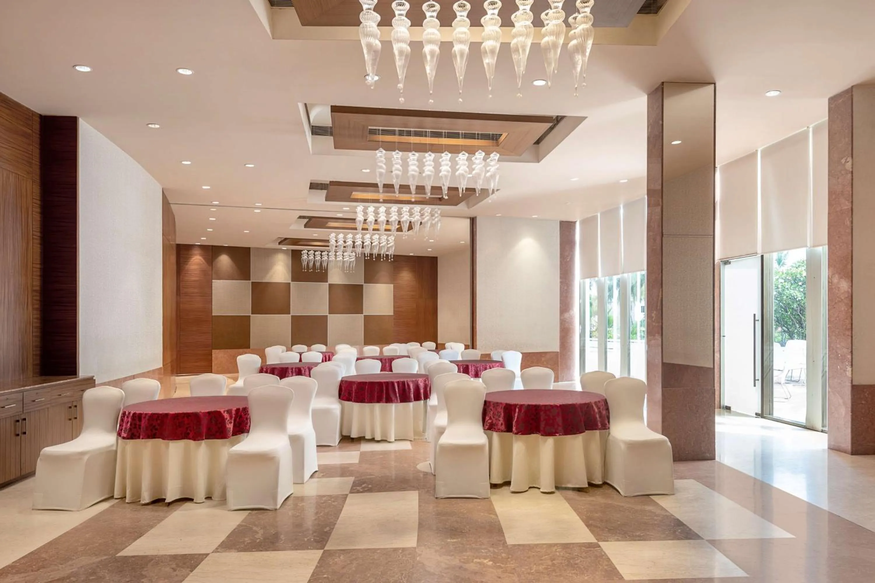 Banquet/Function facilities in Radisson Salem