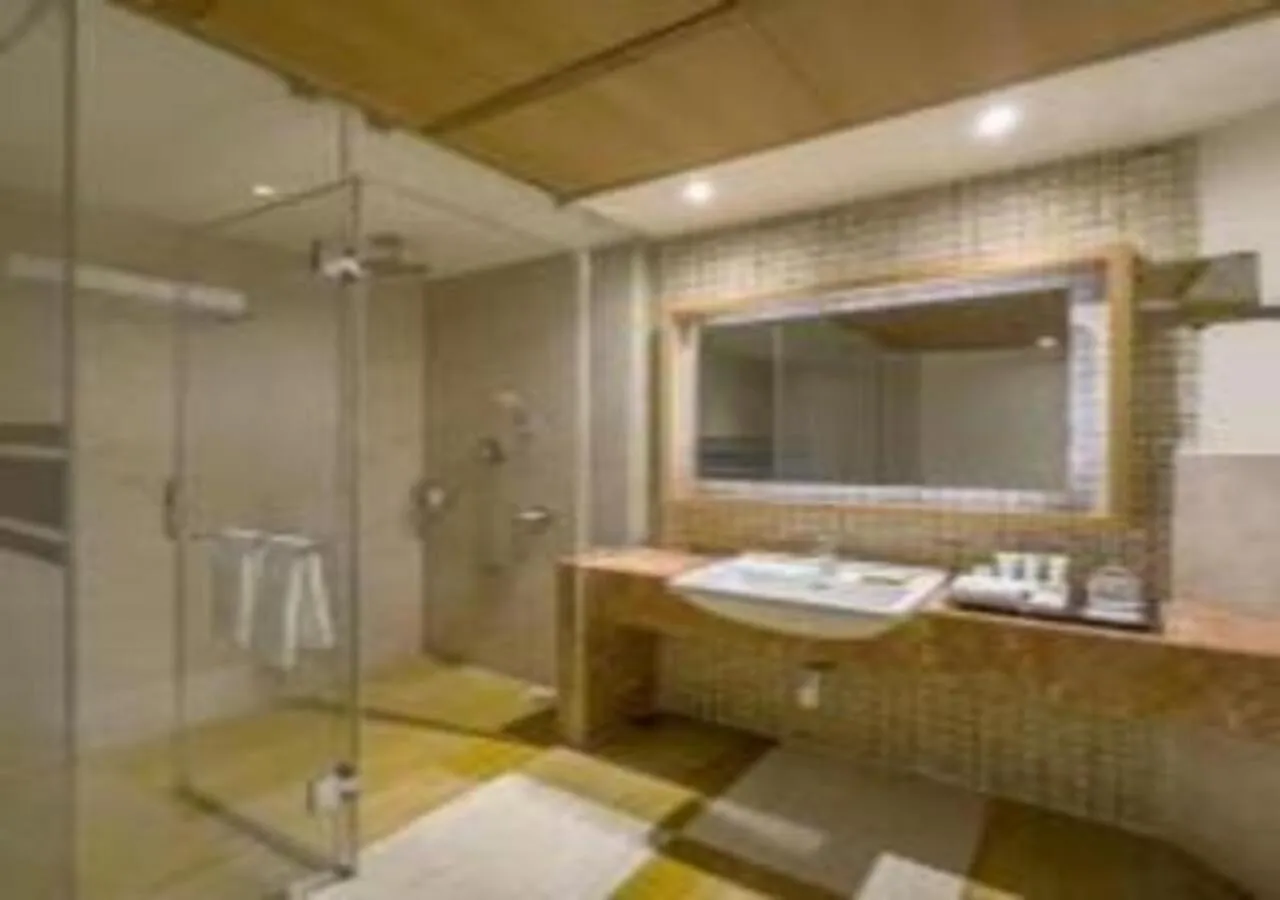 Bathroom in Radisson Salem