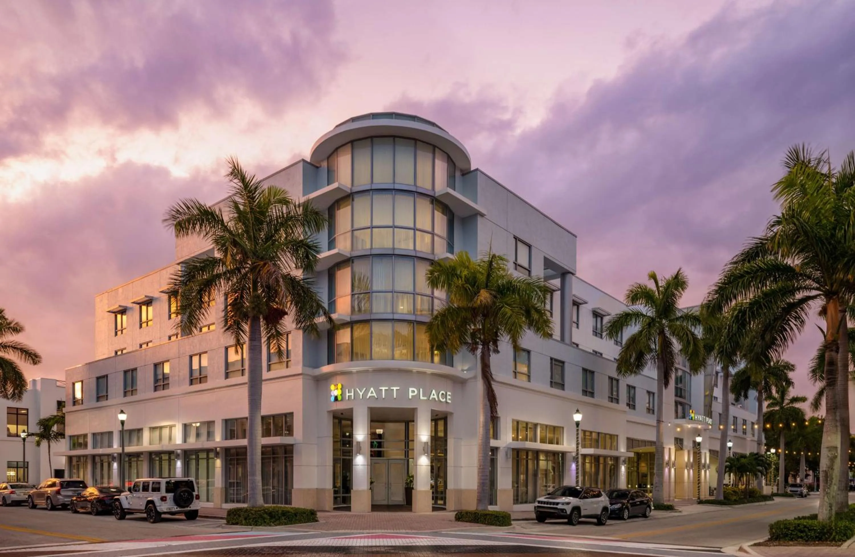 Property building in Hyatt Place Delray Beach