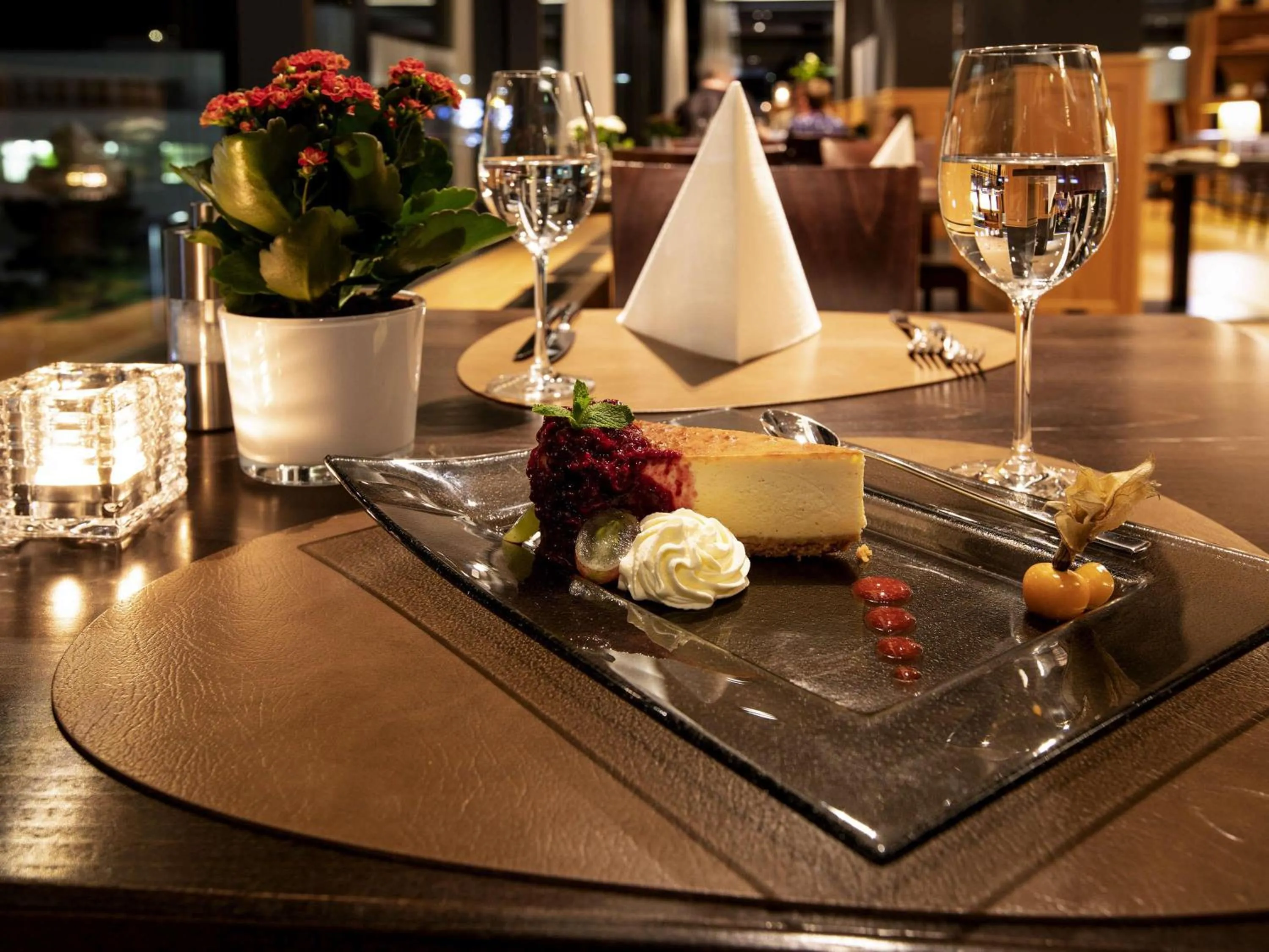 Restaurant/places to eat in Mercure Chur City West