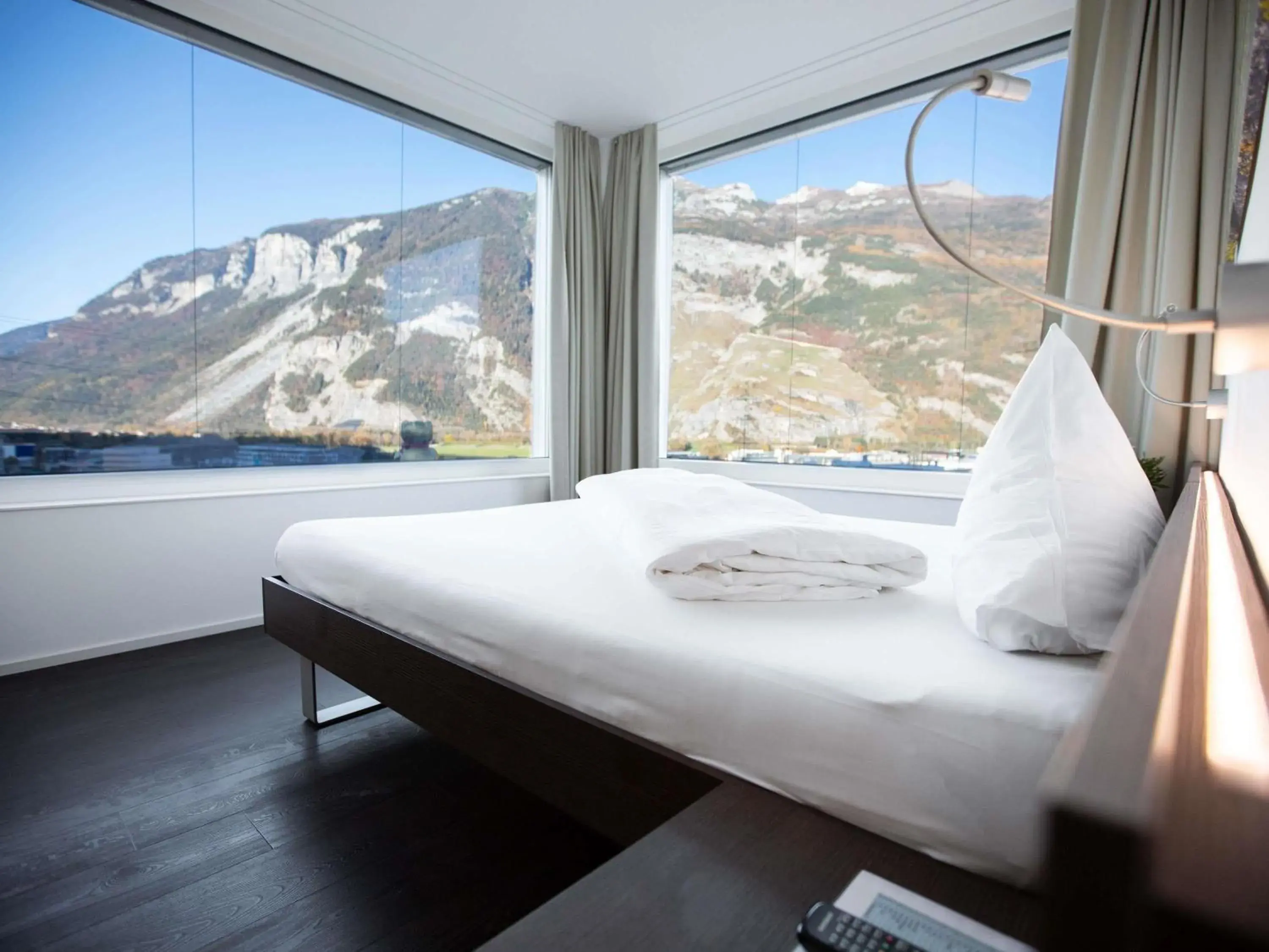 Superior Double Room - single occupancy in Mercure Chur City West Superior Double Room - single occupancy in Mercure Chur City West