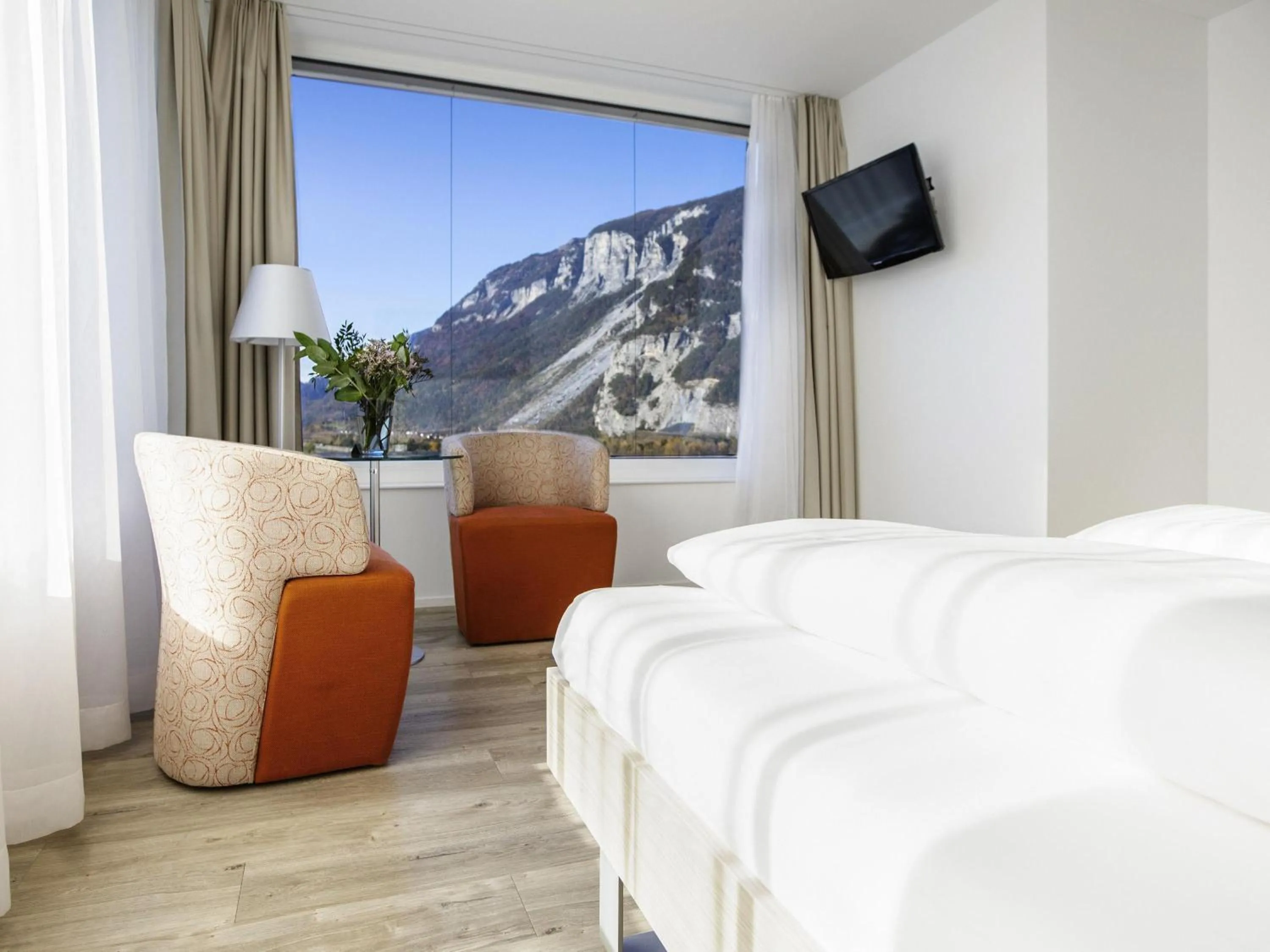 Bedroom, Bed in Mercure Chur City West