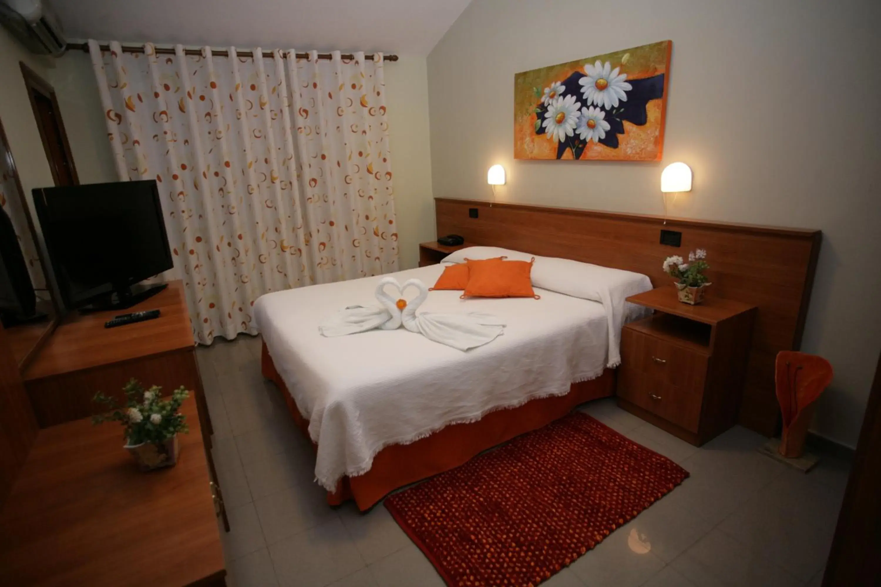 Double or Twin Room - single occupancy in Hotel Nais Double or Twin Room - single occupancy in Hotel Nais