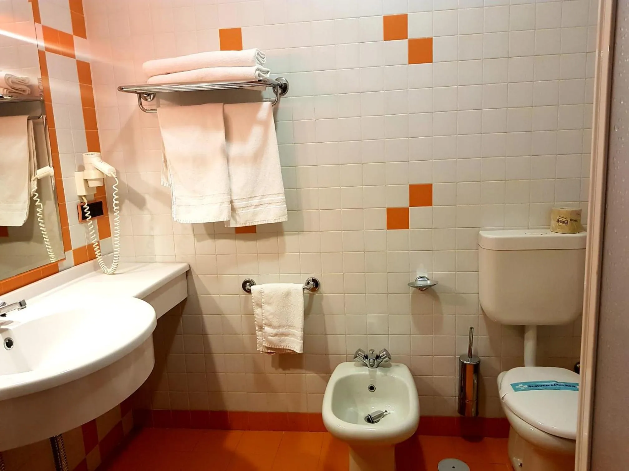 Bathroom in Hotel Verdeneve