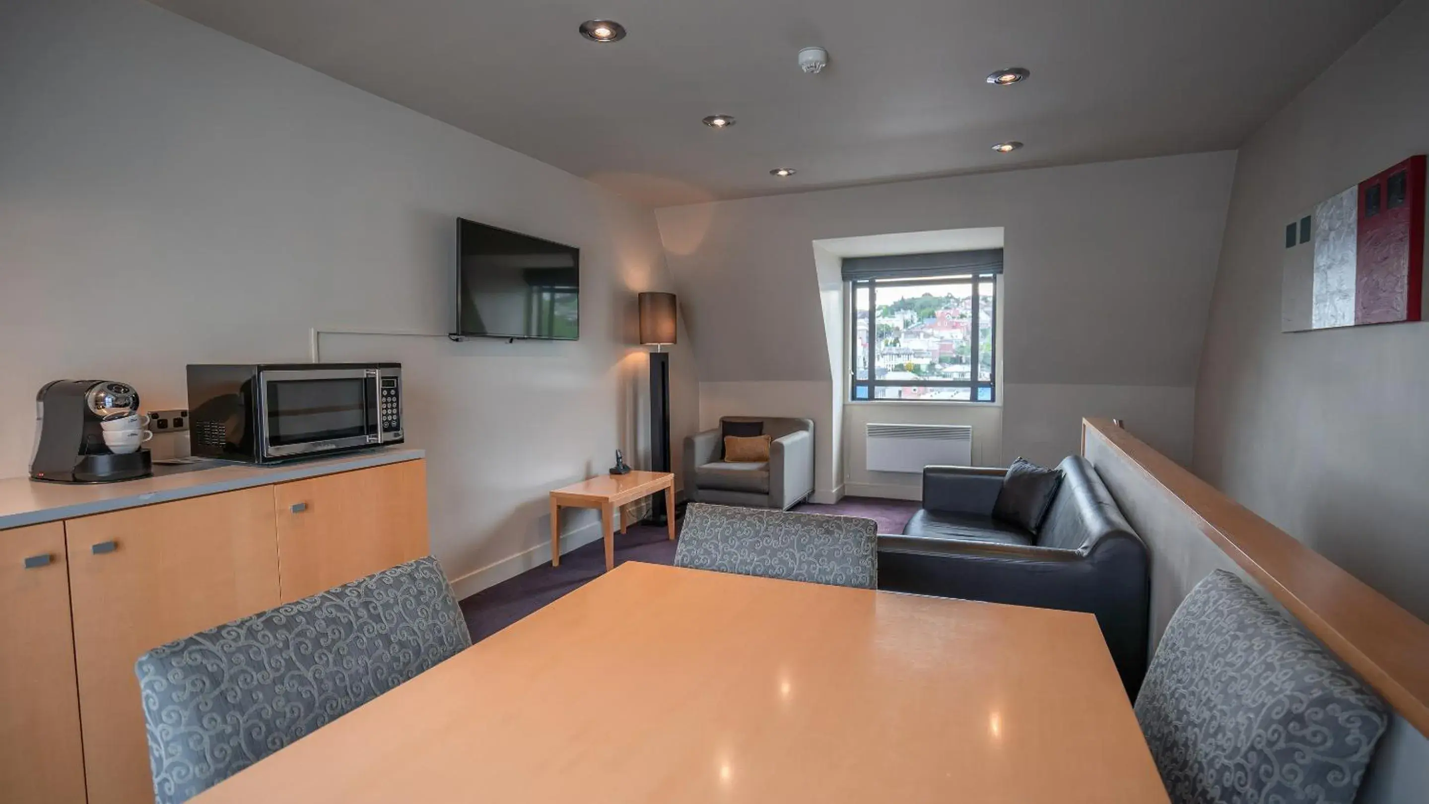 Tower King Suite in Scenic Hotel Southern Cross Tower King Suite in Scenic Hotel Southern Cross