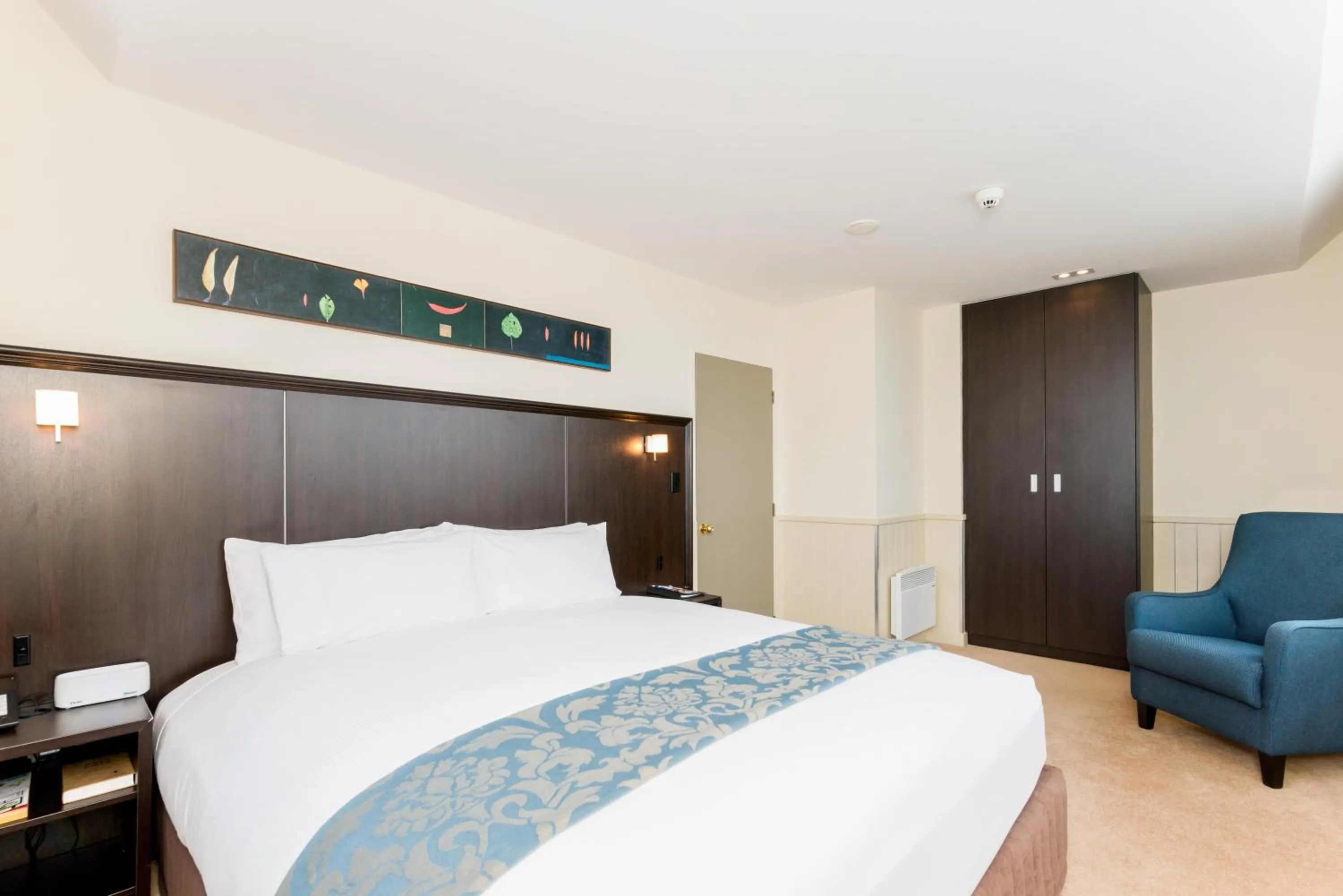 Bedroom, Bed in Scenic Hotel Southern Cross