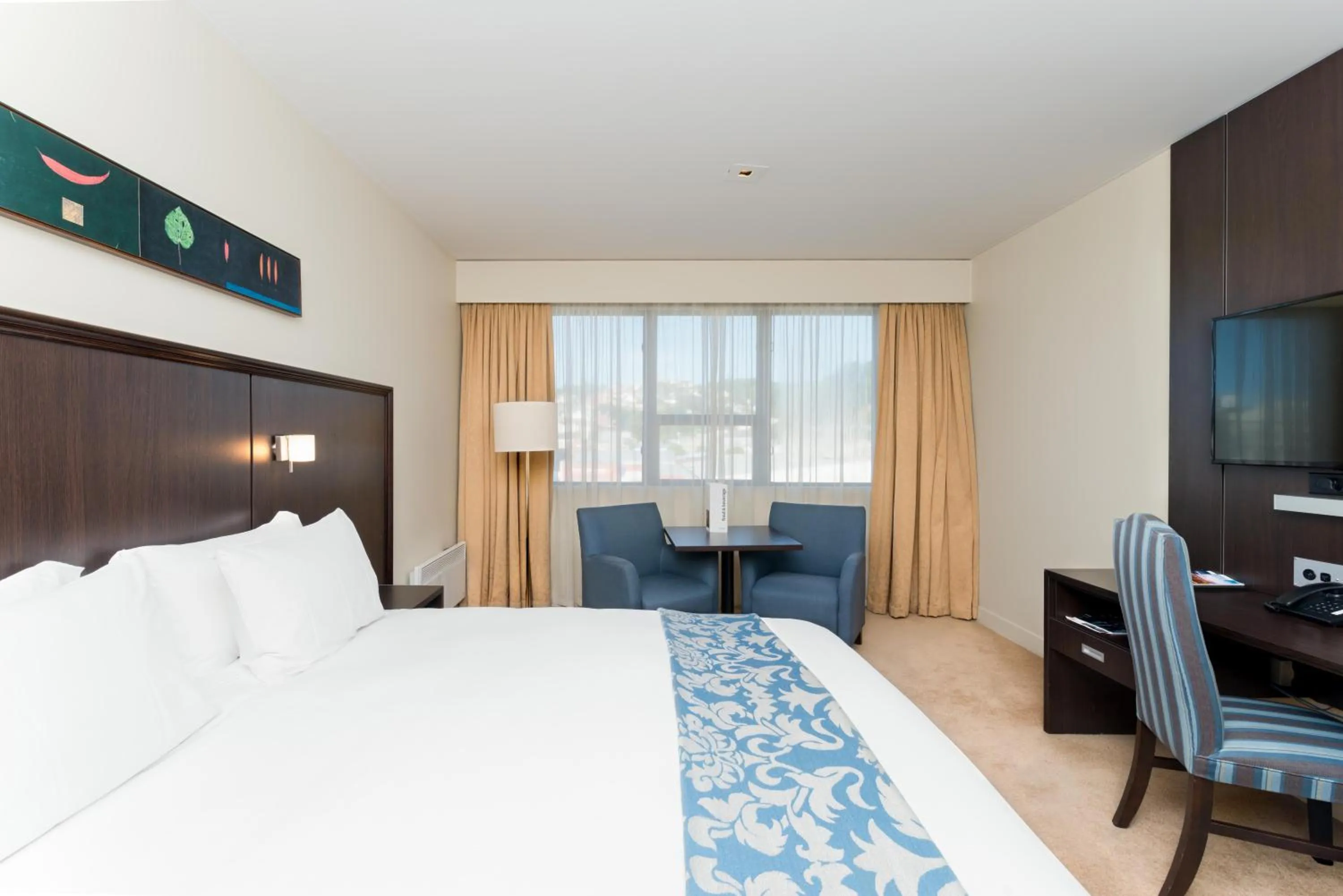 Bedroom, Bed in Scenic Hotel Southern Cross