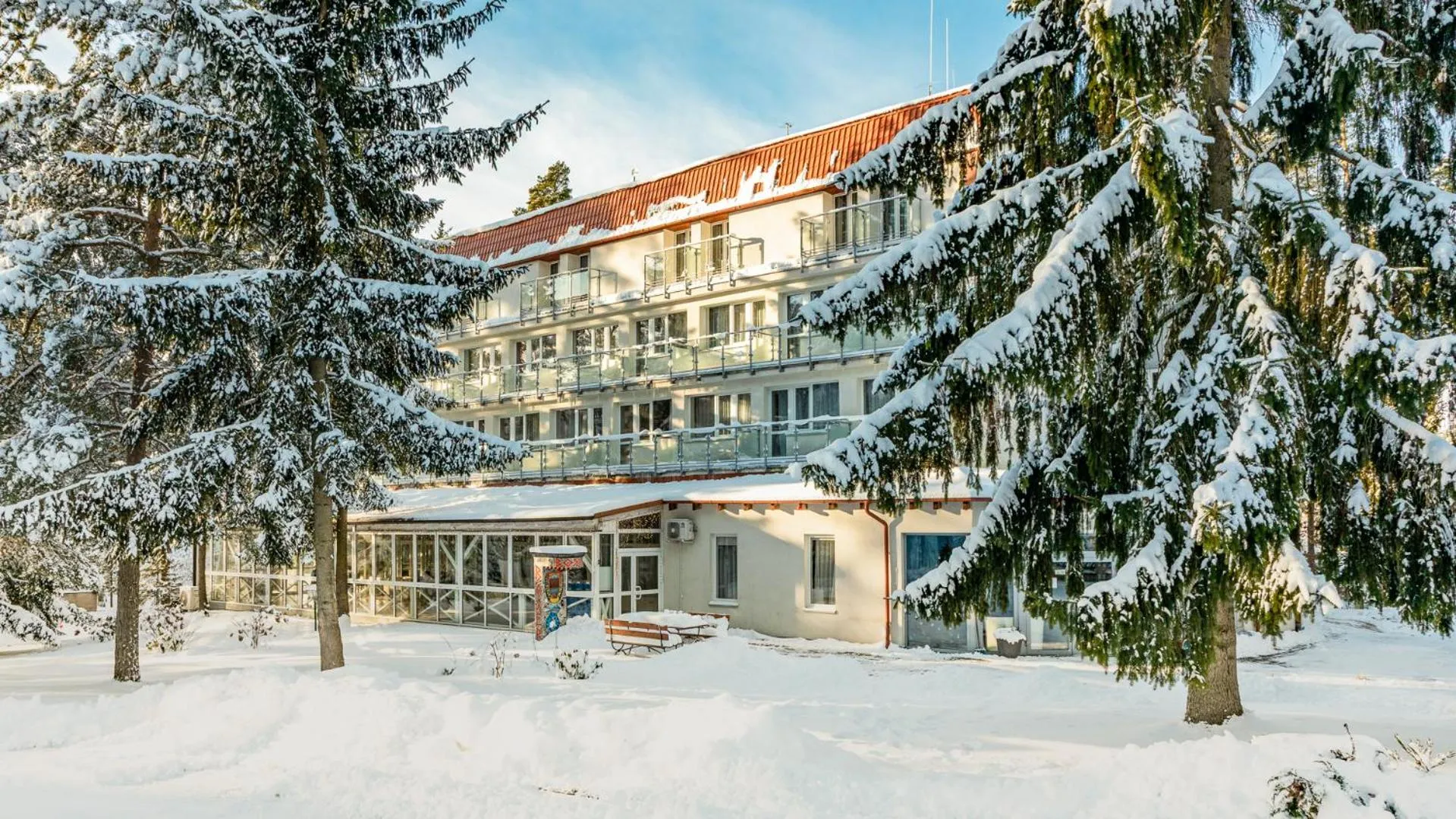 Property building in Resort Niegocin