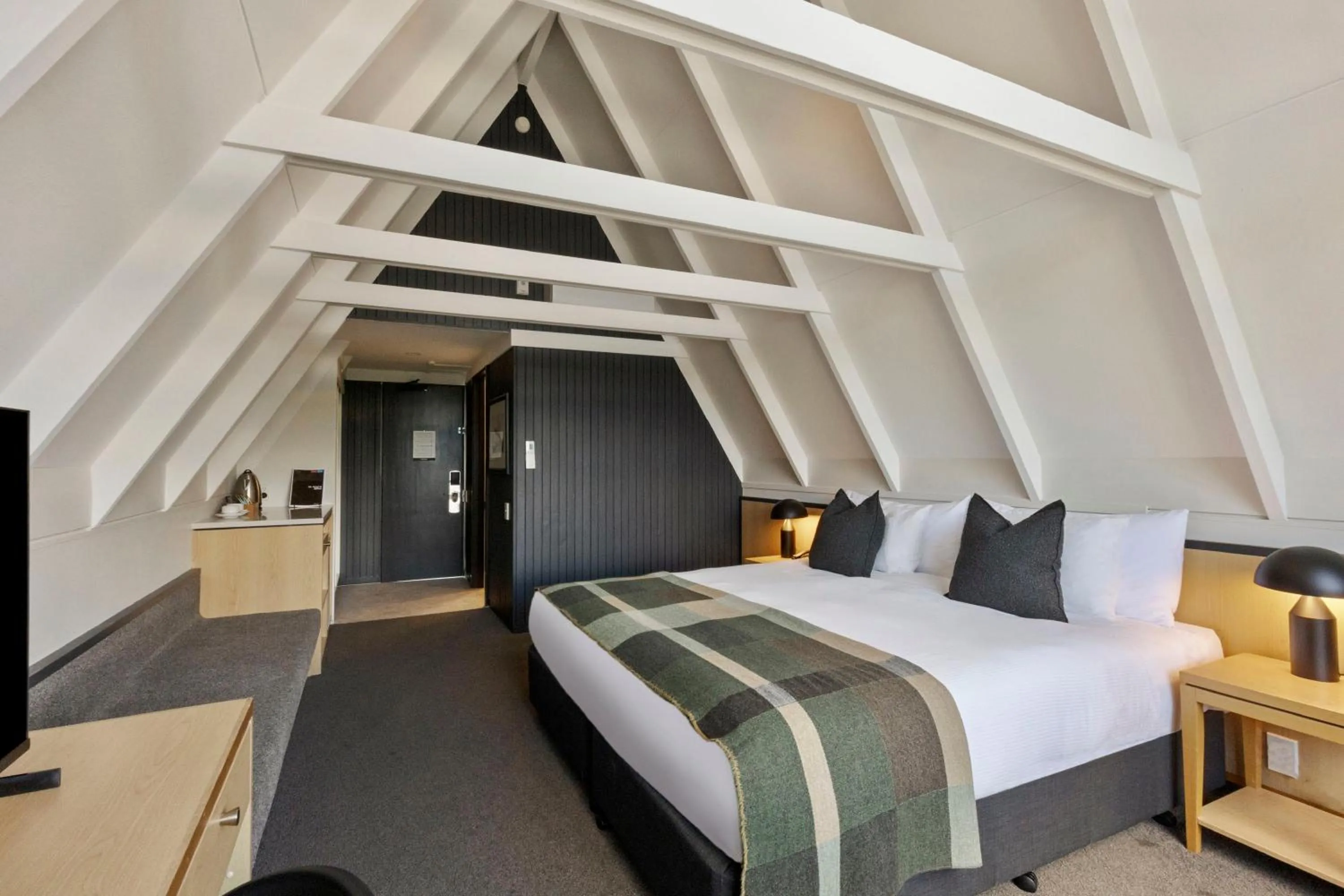 Bed in Heartland Hotel Queenstown