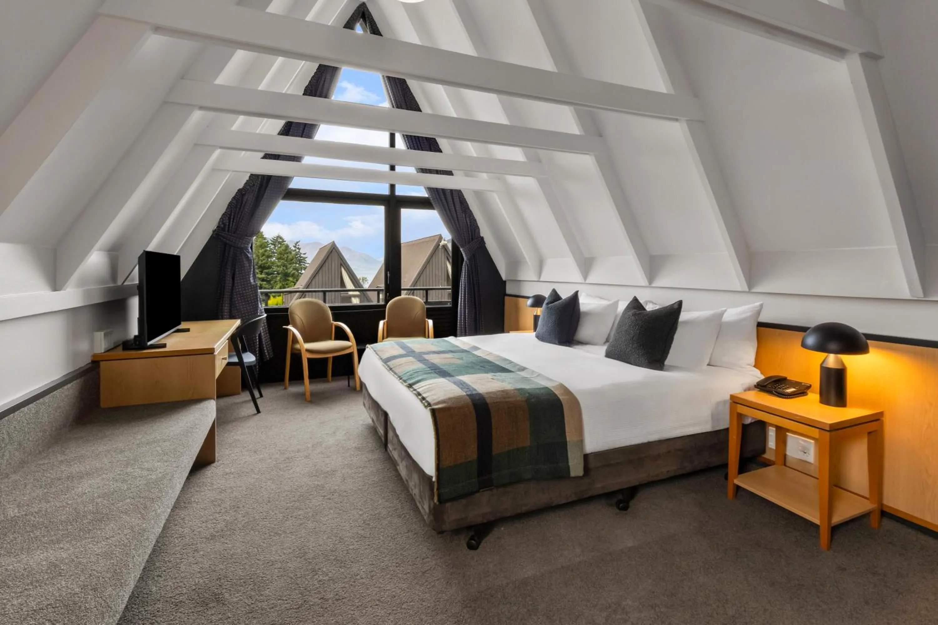 Bed in Heartland Hotel Queenstown