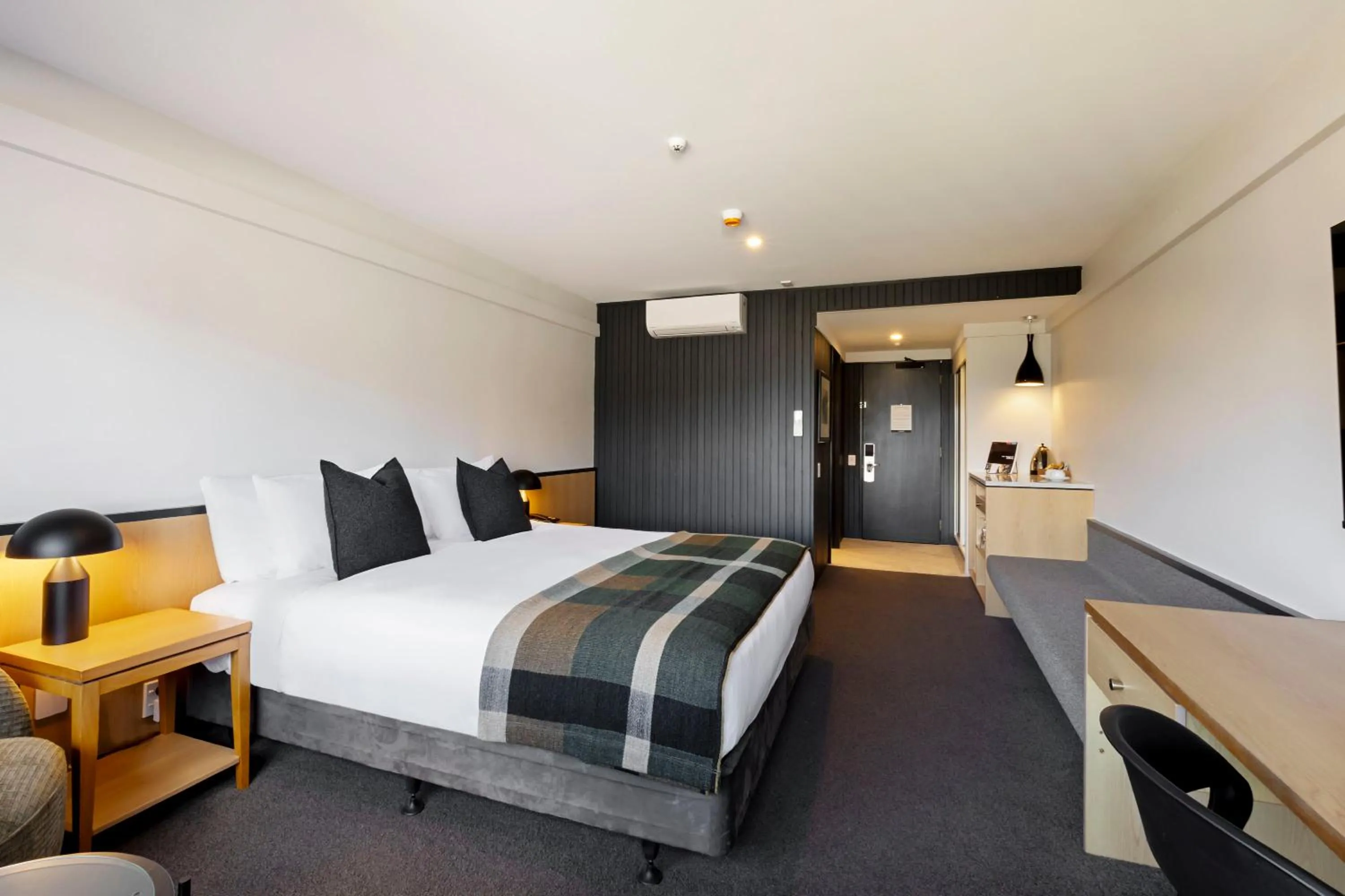 Bed in Heartland Hotel Queenstown