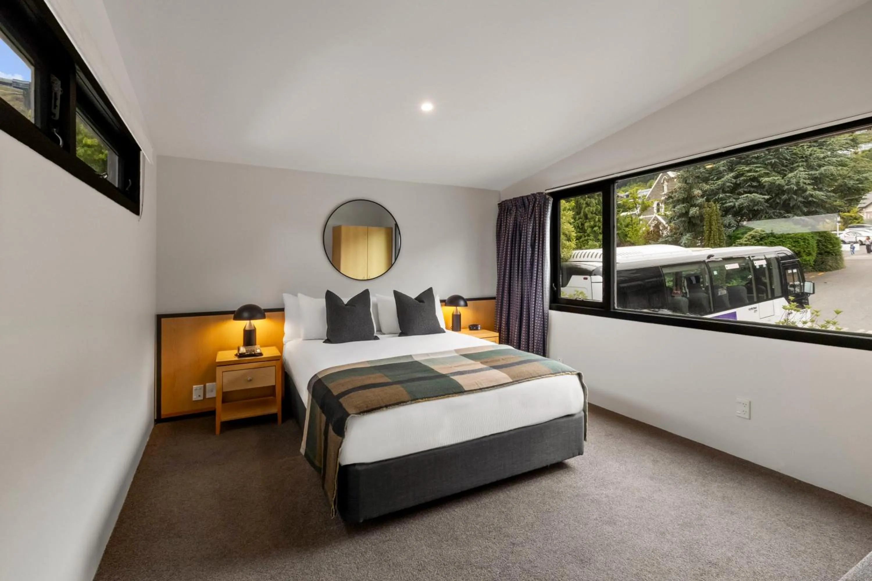 View (from property/room), Bed in Heartland Hotel Queenstown
