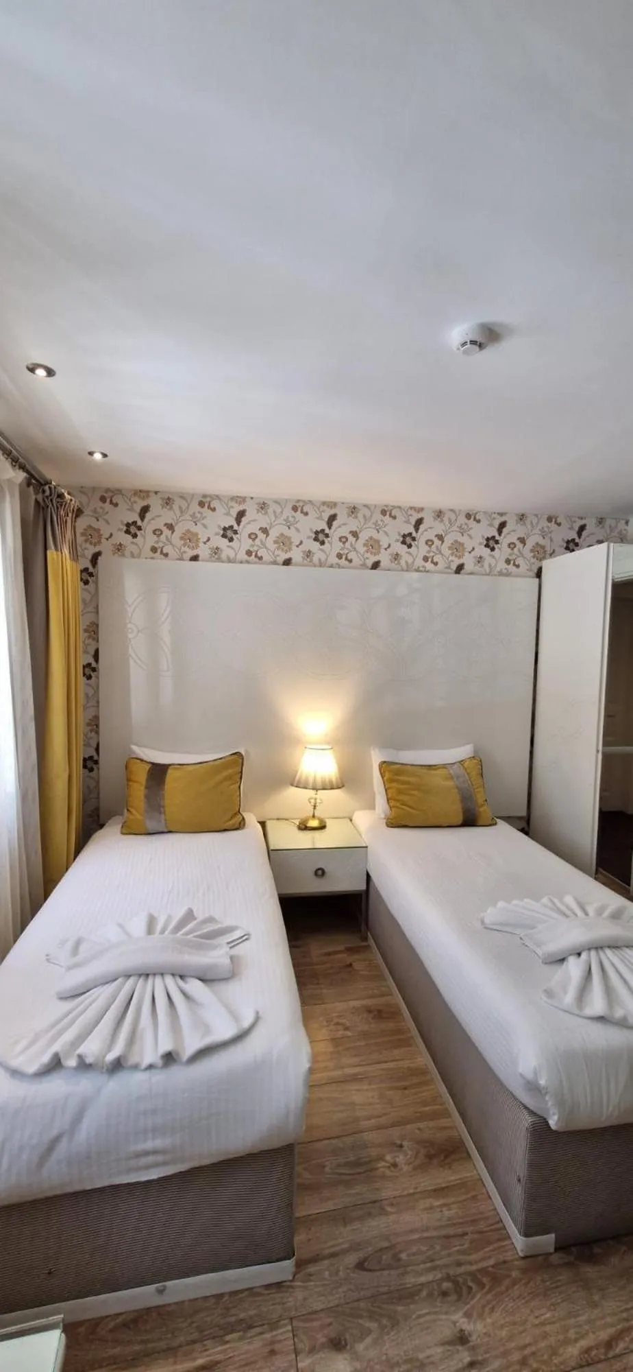 Bedroom, Bed in Katelya Hotel