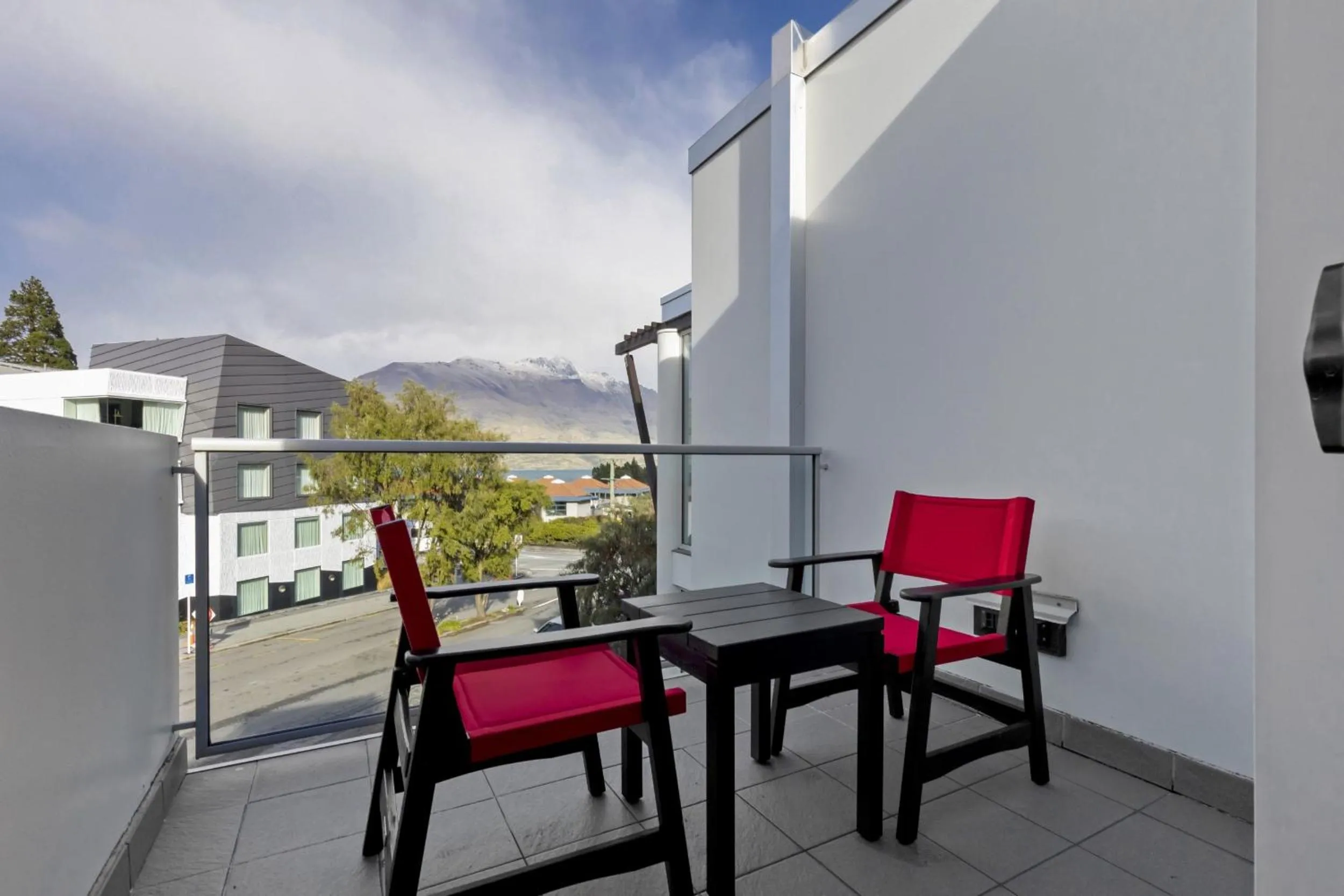 Patio in Scenic Suites Queenstown