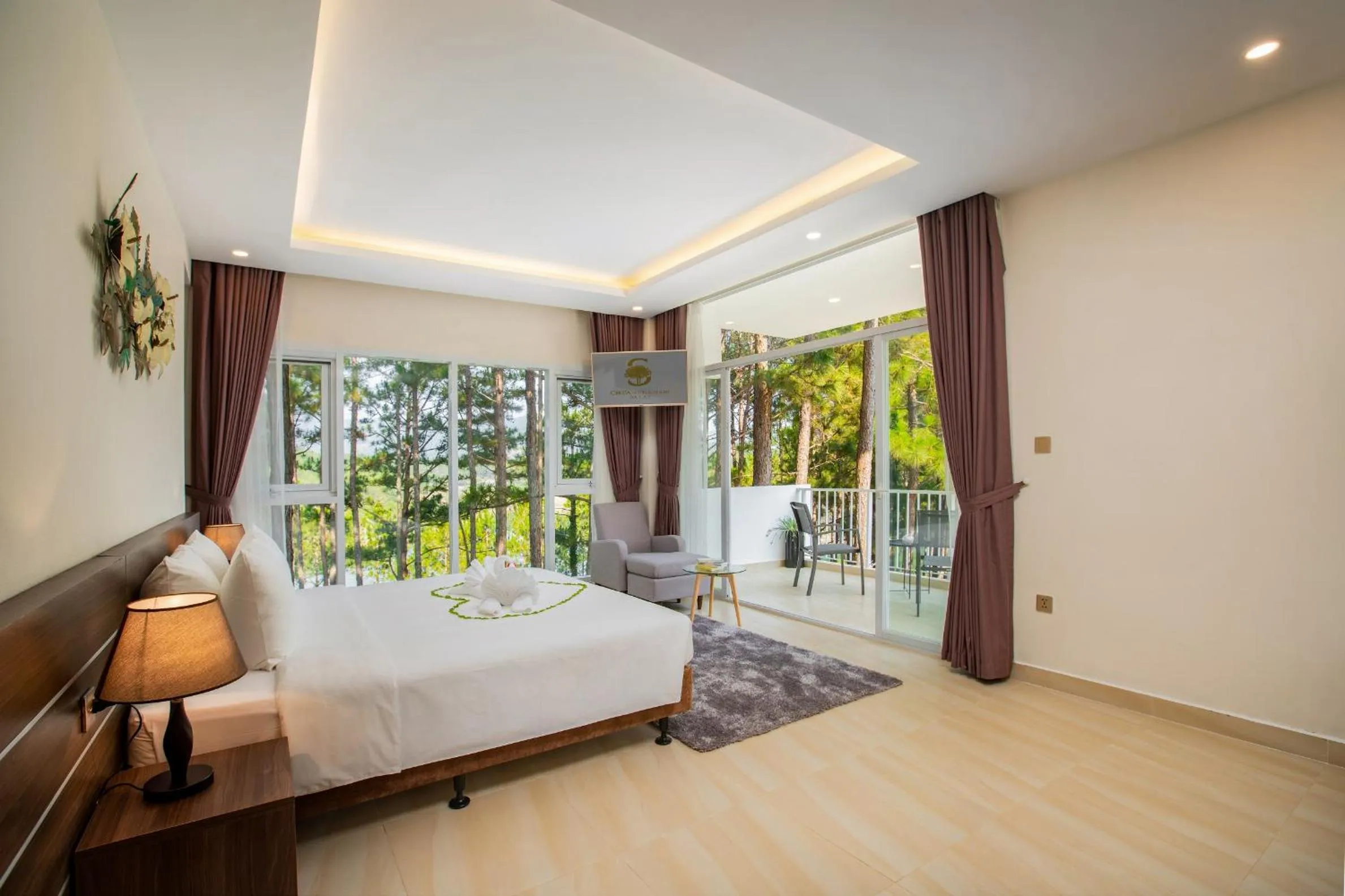 TV and multimedia, Bed in CEREJA Hotel & Resort Dalat
