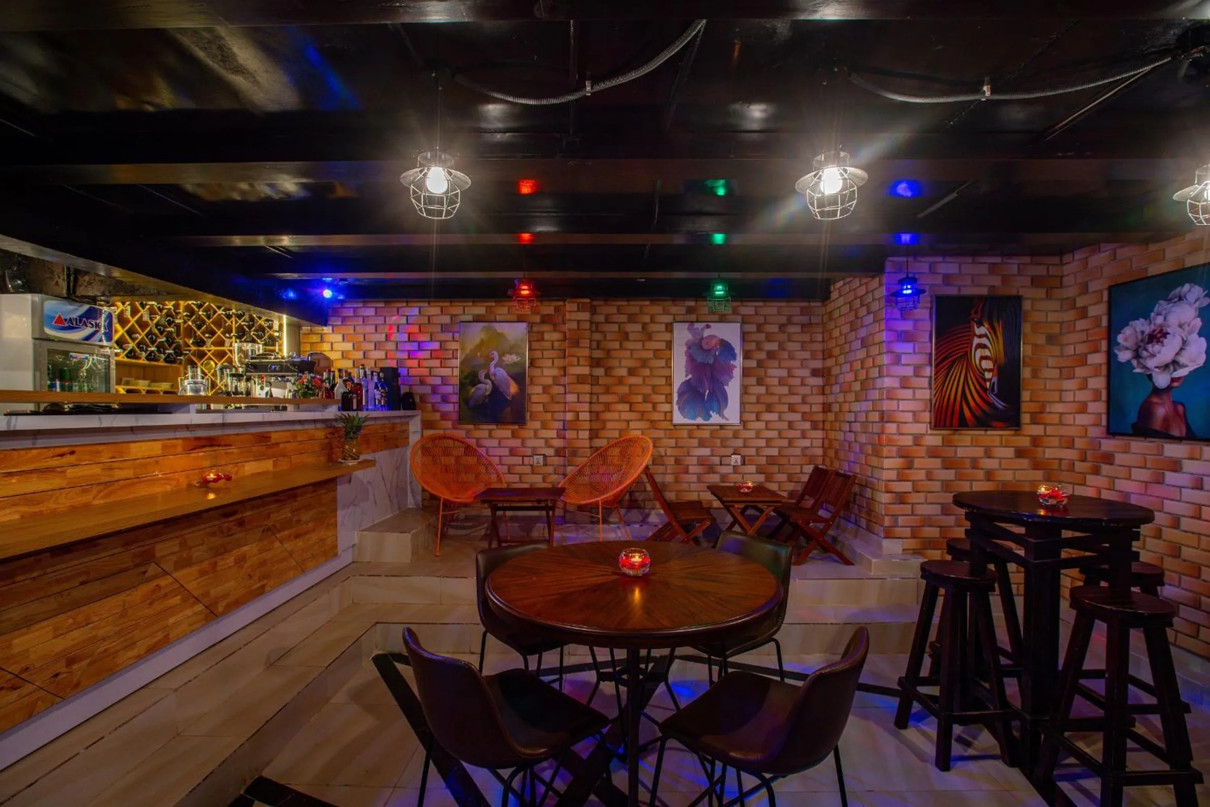 Lounge or bar in CEREJA Hotel & Resort Dalat