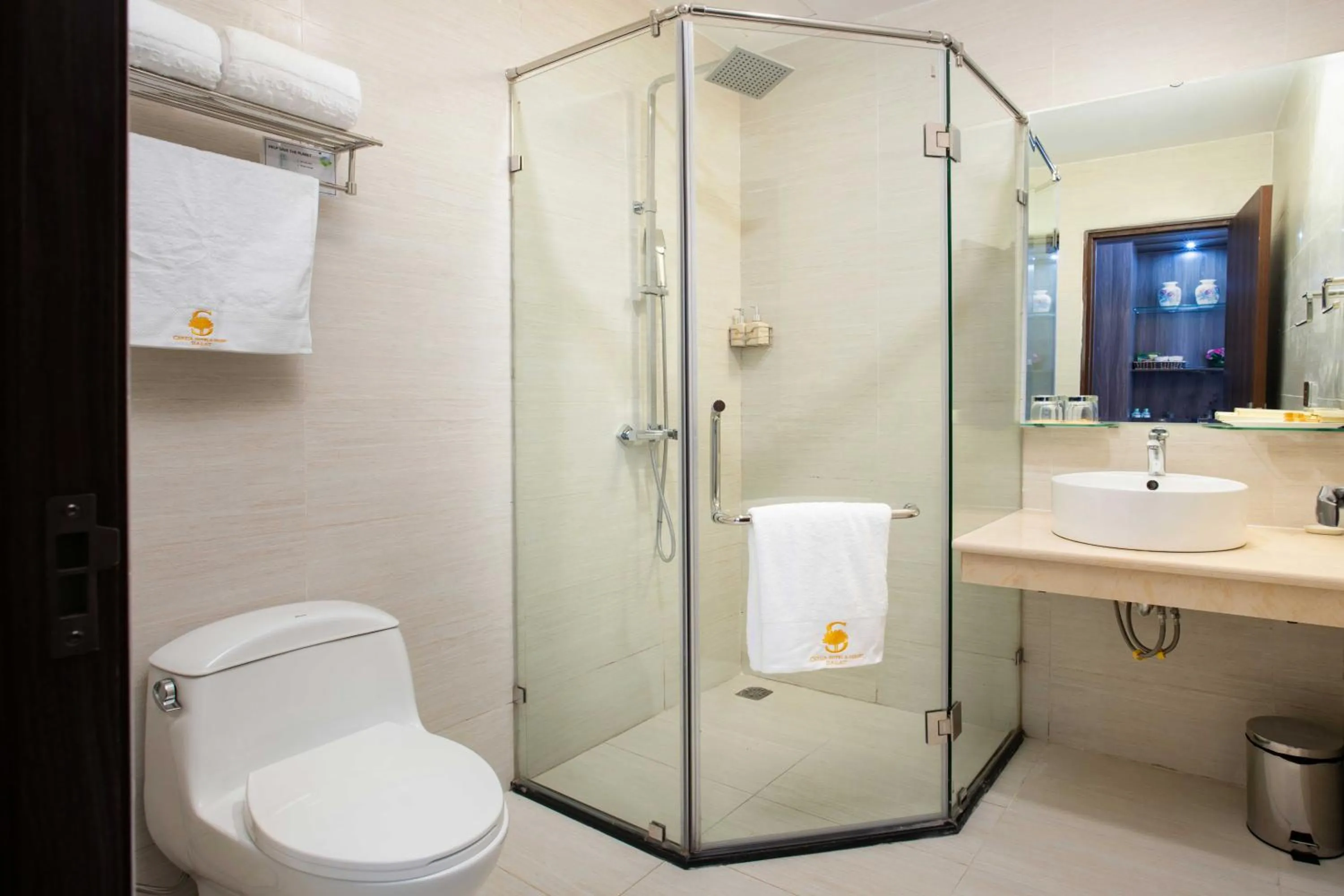 Shower in CEREJA Hotel & Resort Dalat