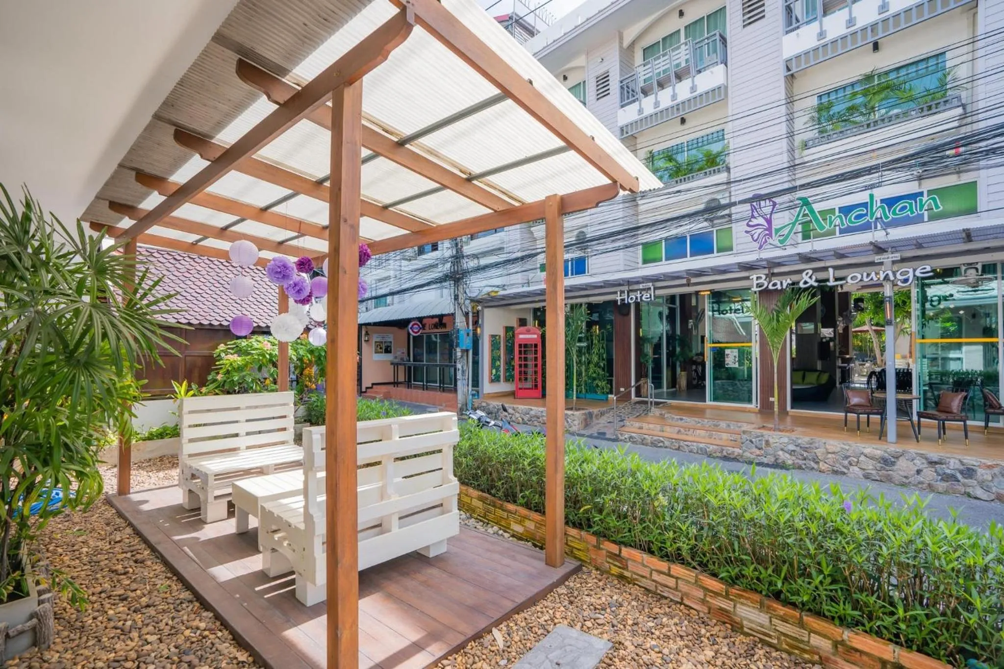 Seating area in Anchan Hotel & Spa