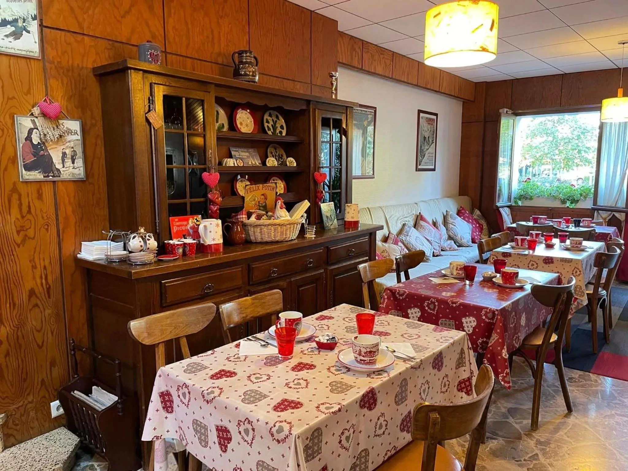 HOTEL LES MARRONNIERS