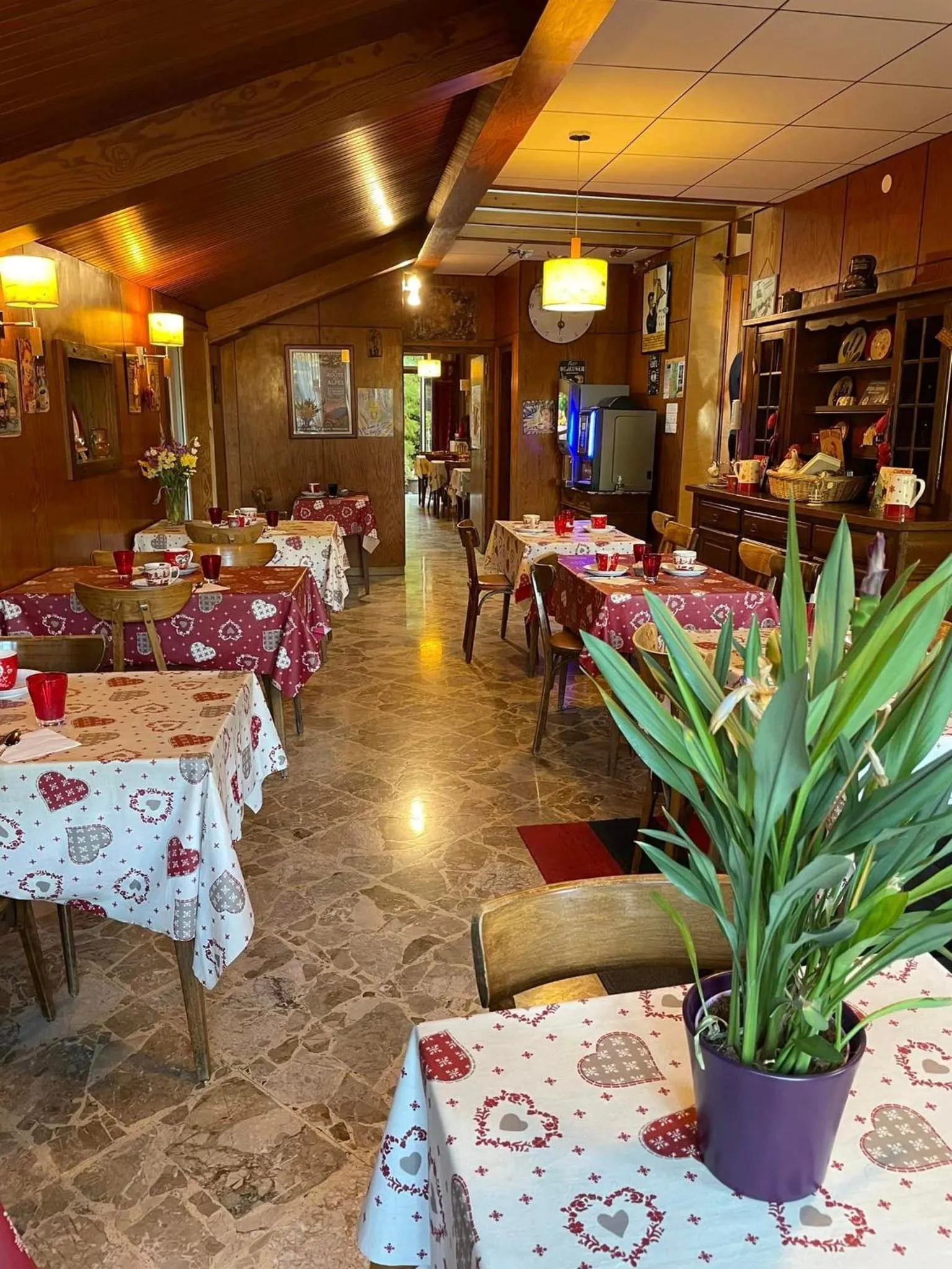 HOTEL LES MARRONNIERS