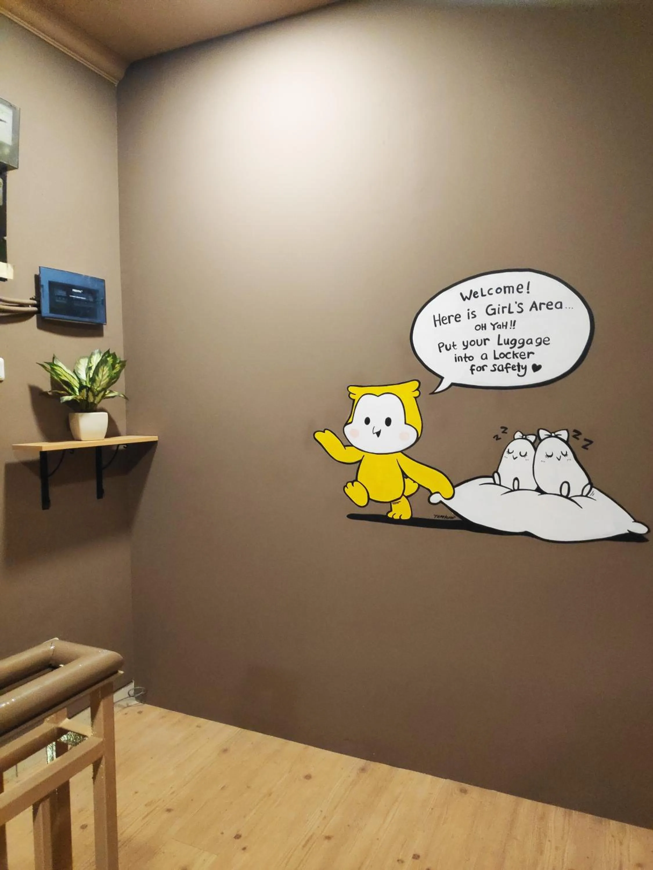 Decorative detail in VK Pods PIK